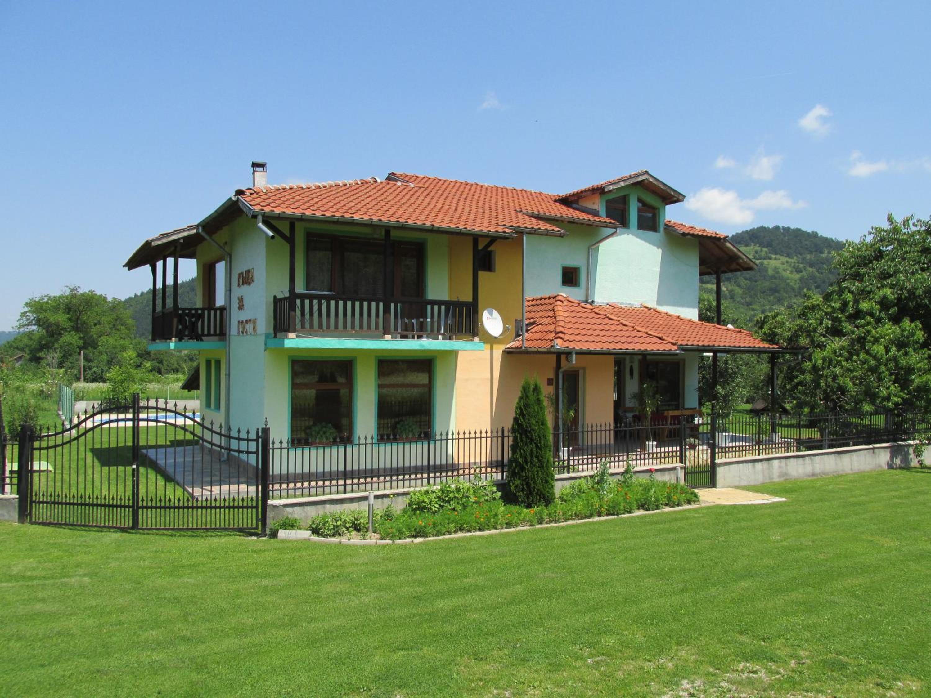 Pri Orehite Guesthouse view 2
