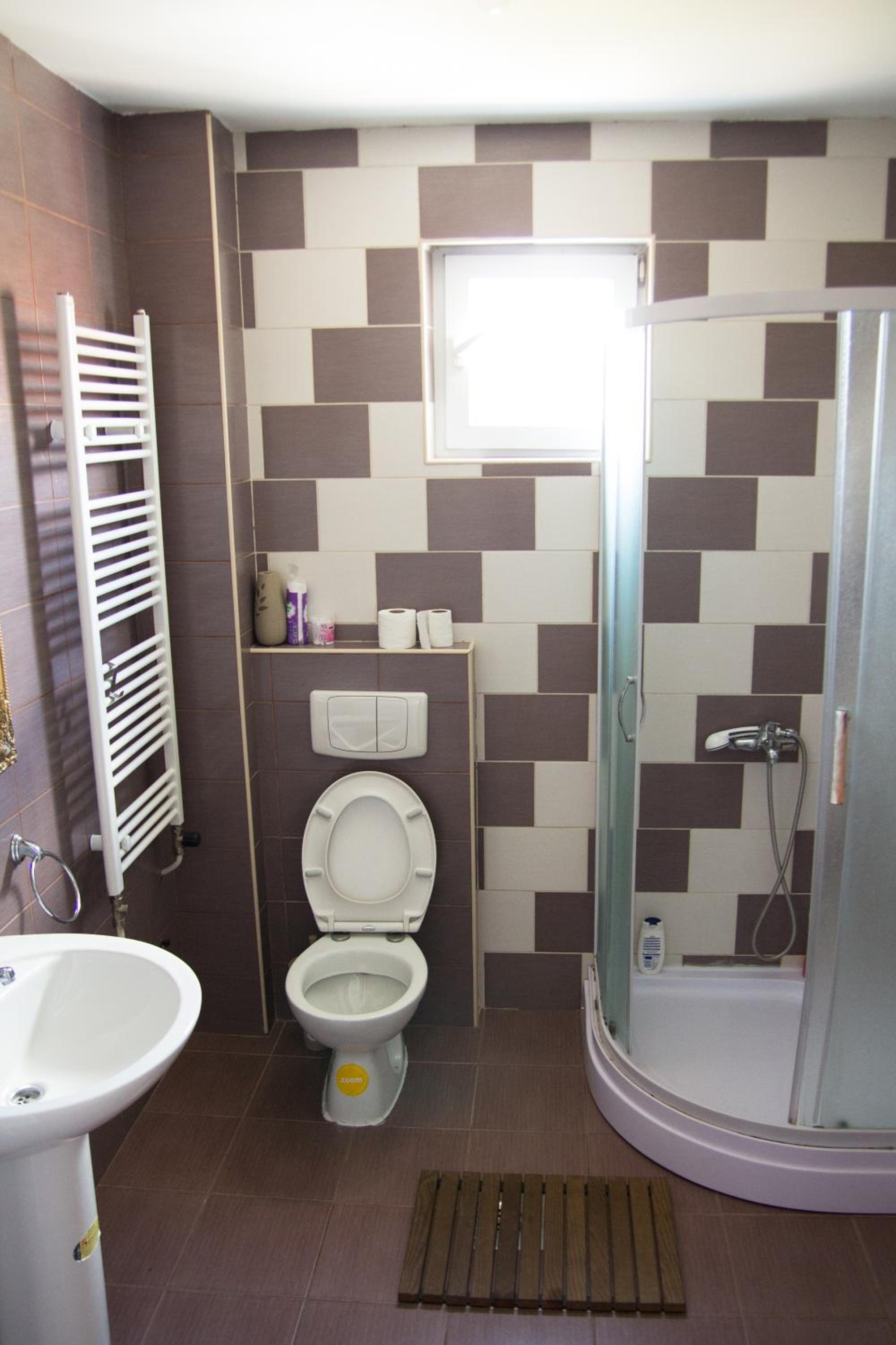 Airport Apartments