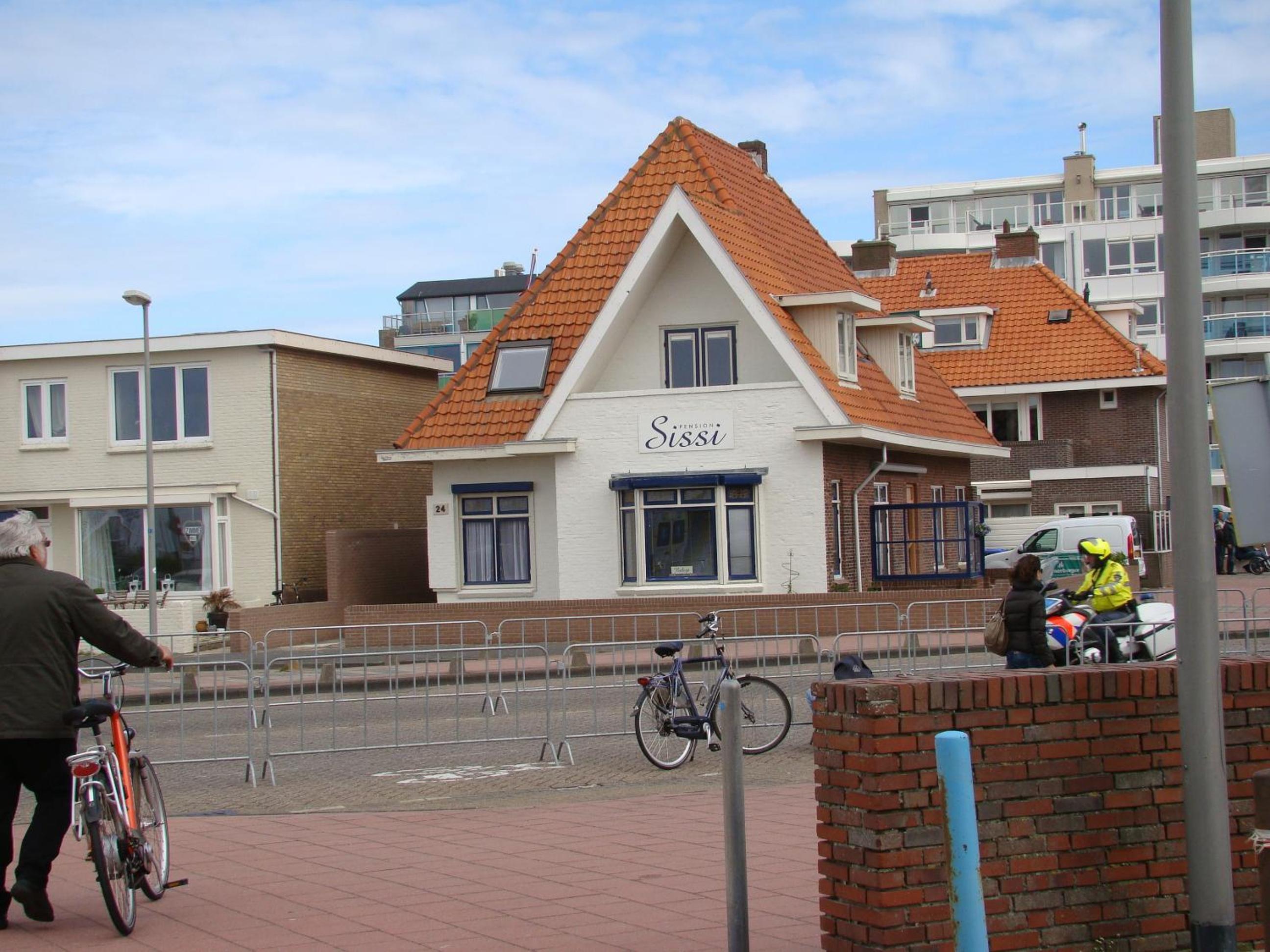 Photo 13