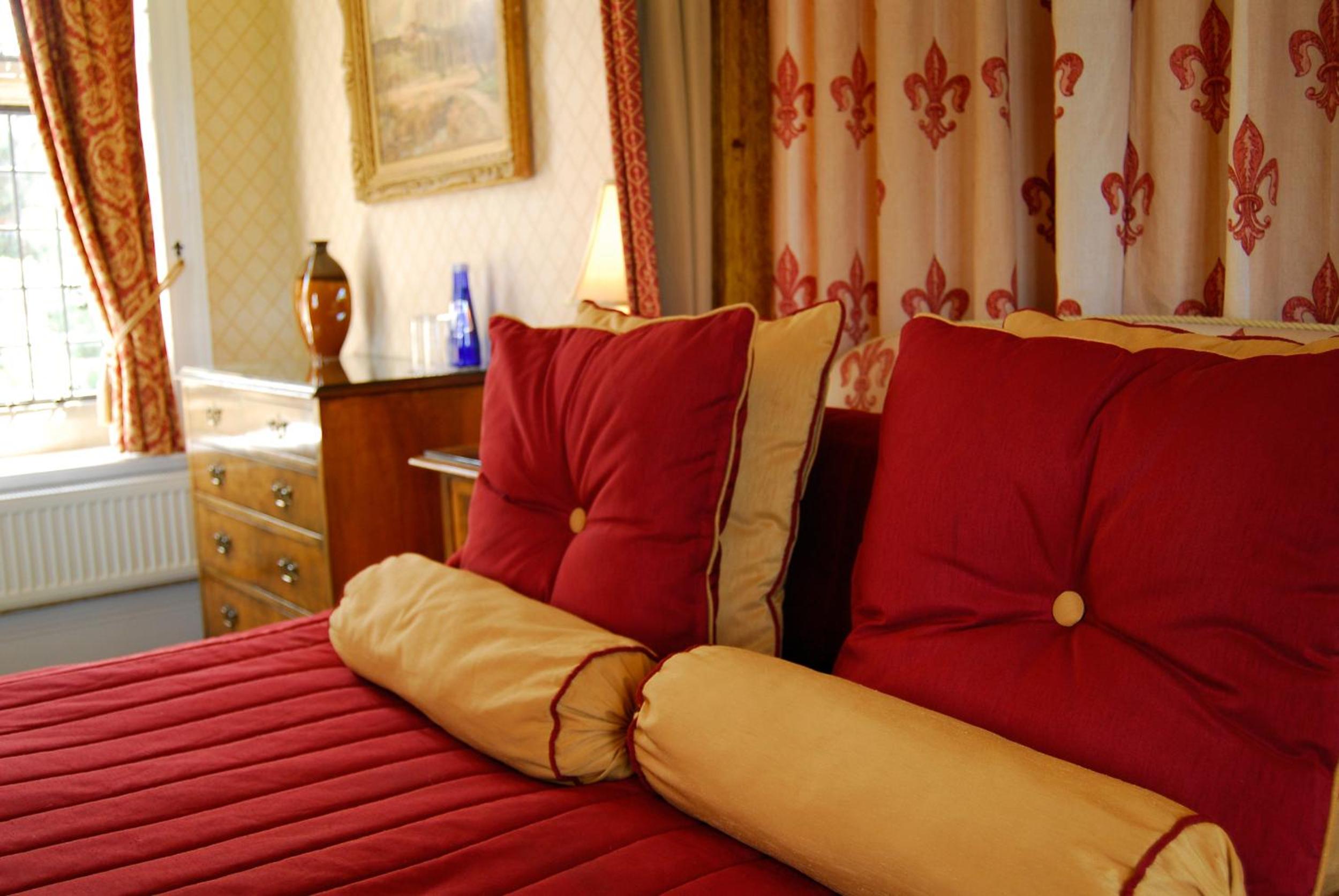 Dunsley Hall Country House Hotel