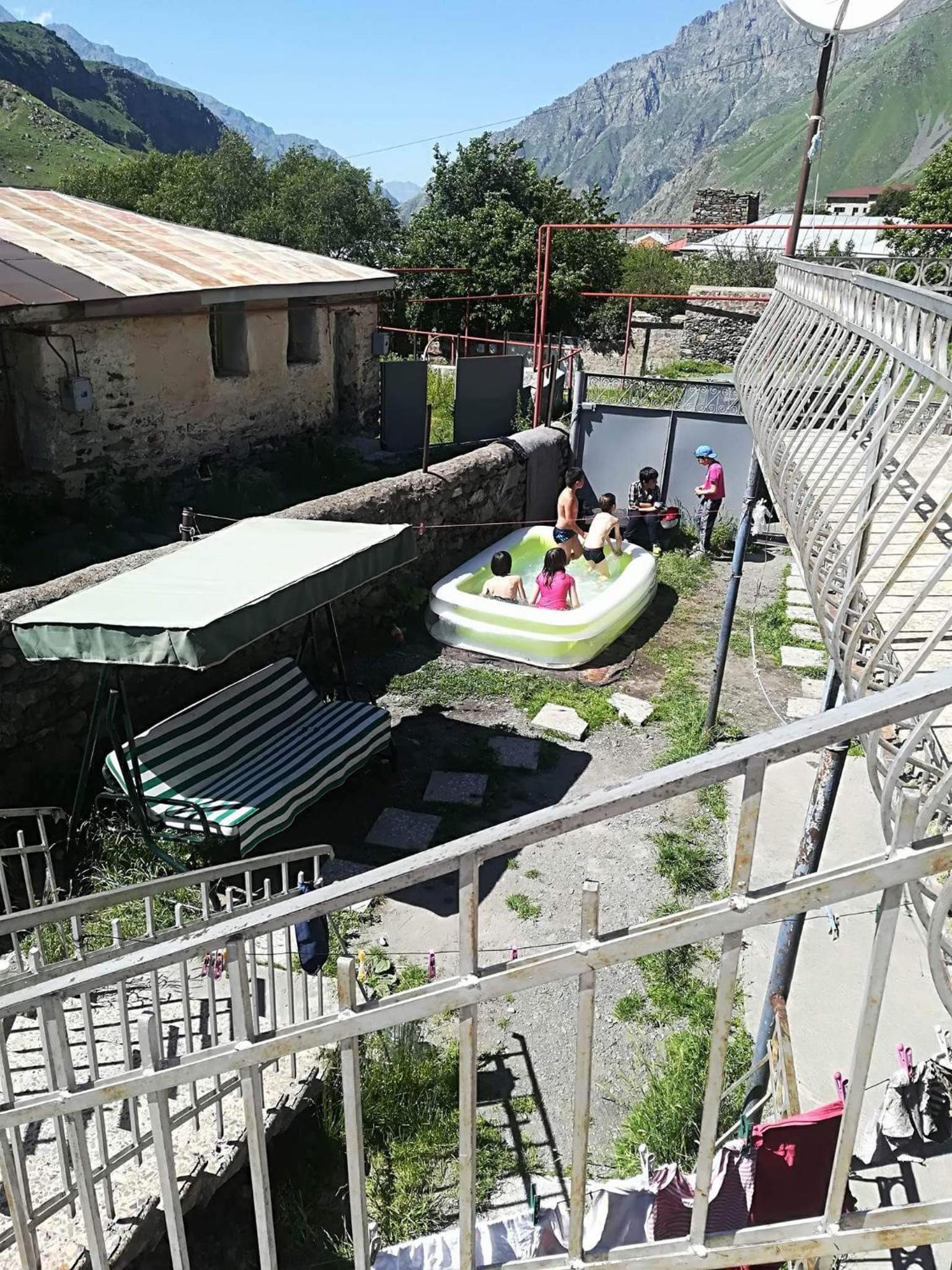 Nikoloz Guesthouse view 5