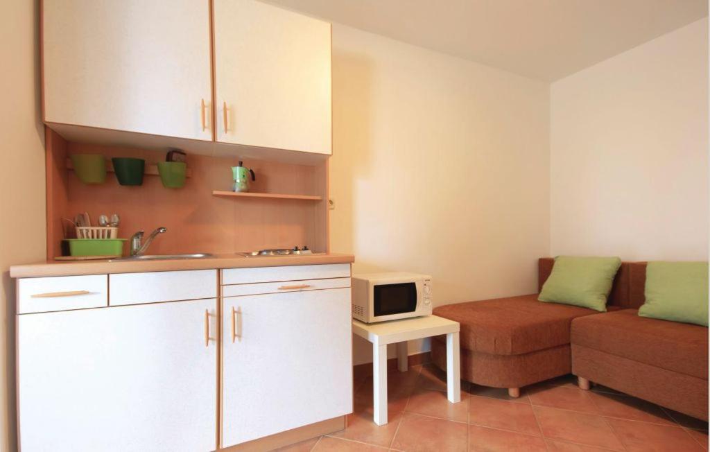 Apartments Ladonja
