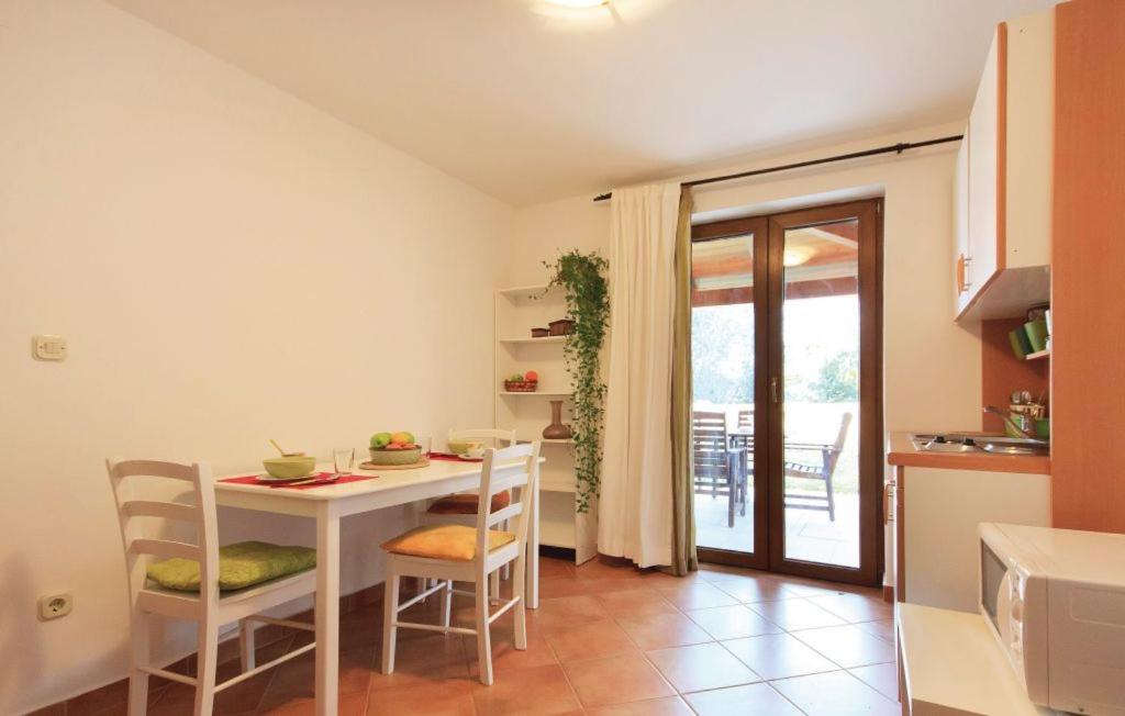Apartments Ladonja