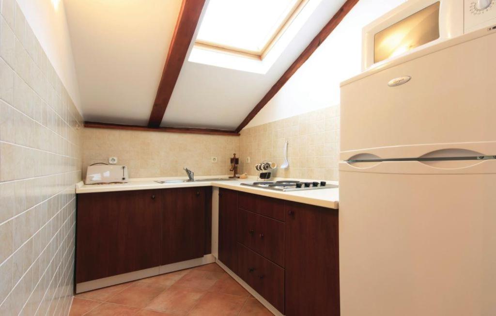 Apartments Ladonja