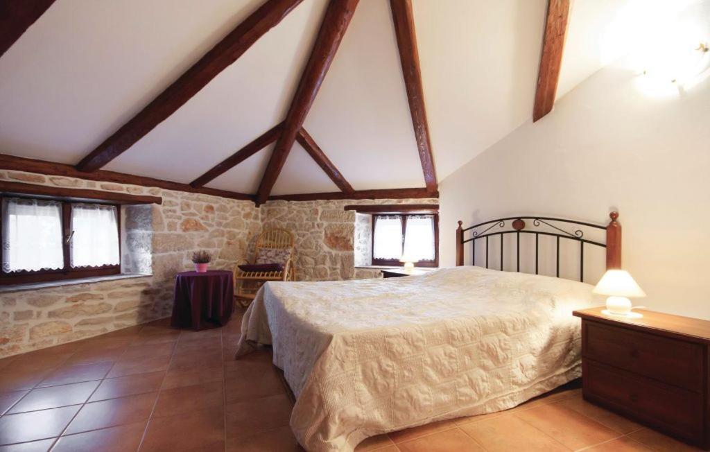 Apartments Ladonja