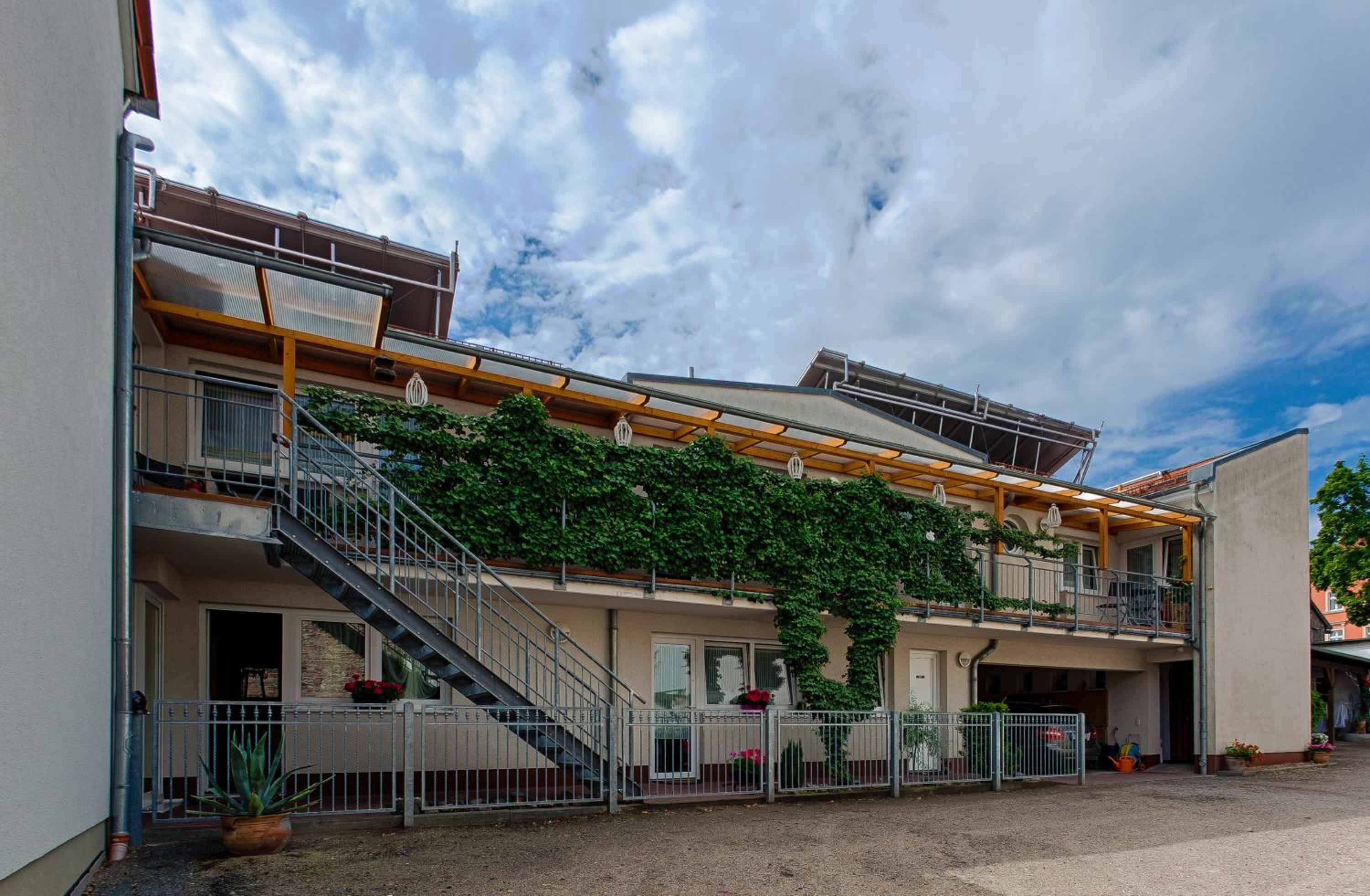 Hotel-Pension Lender