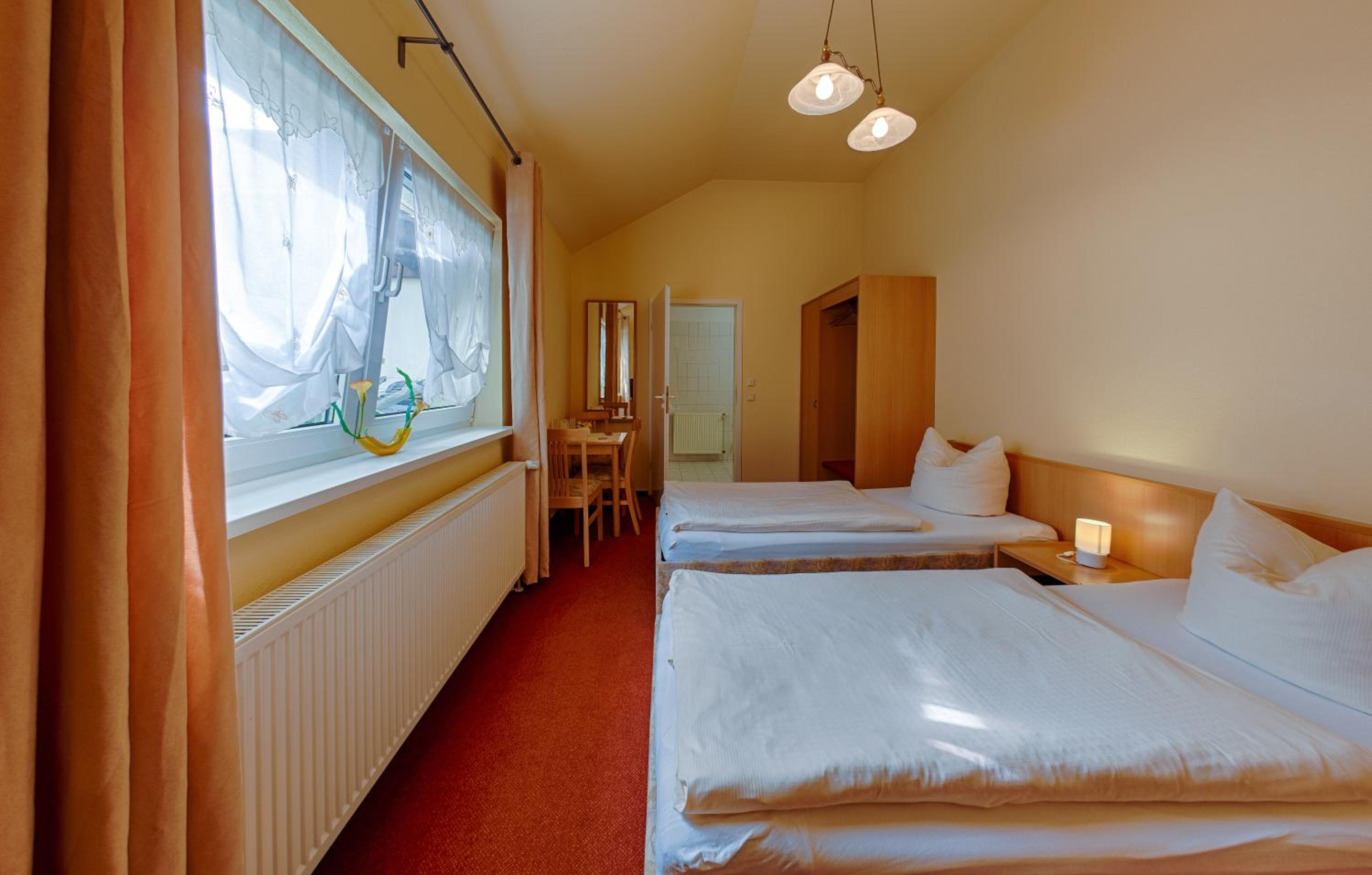 Hotel-Pension Lender