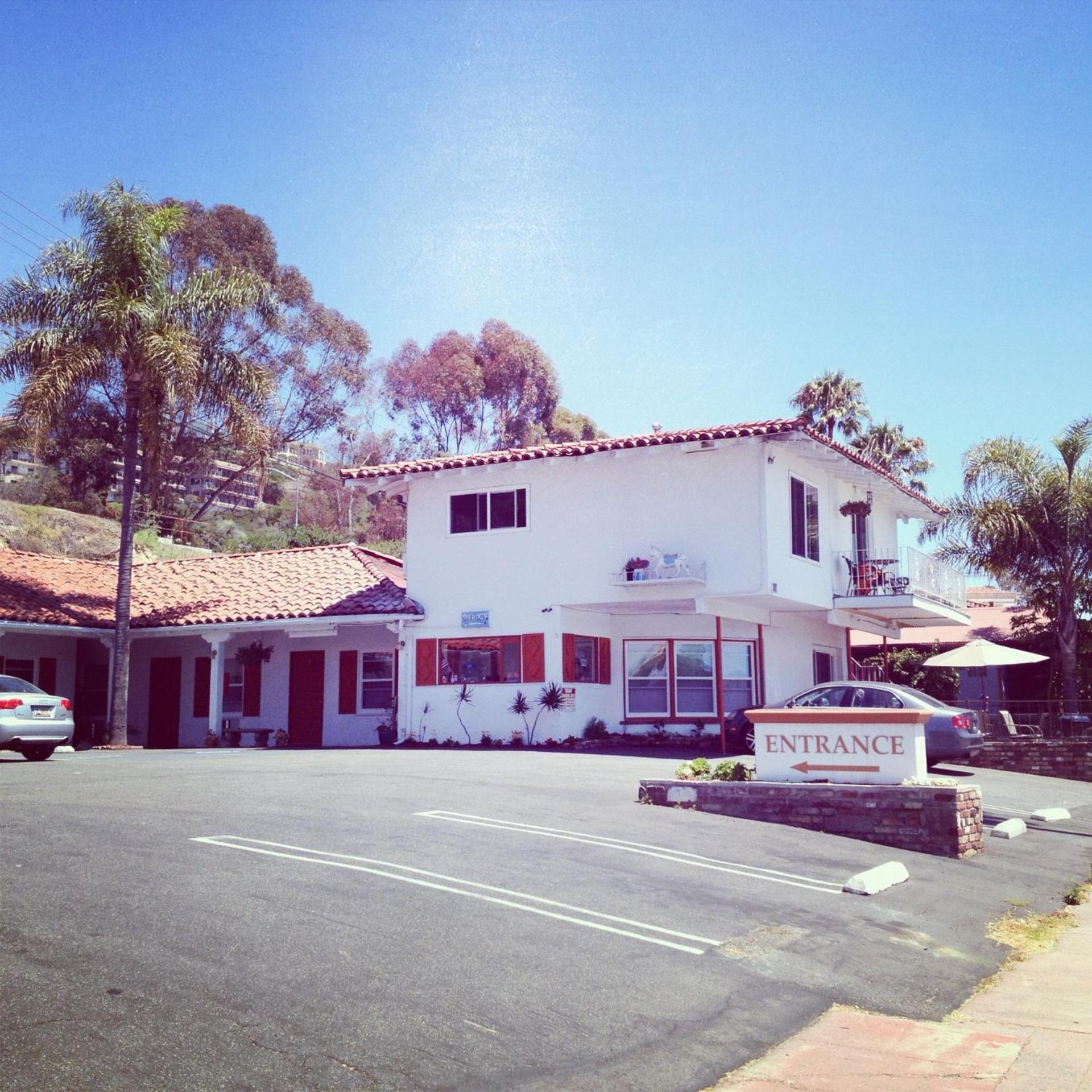 San Clemente Vacations - The Patriots Boutique Motel - Property Image 17