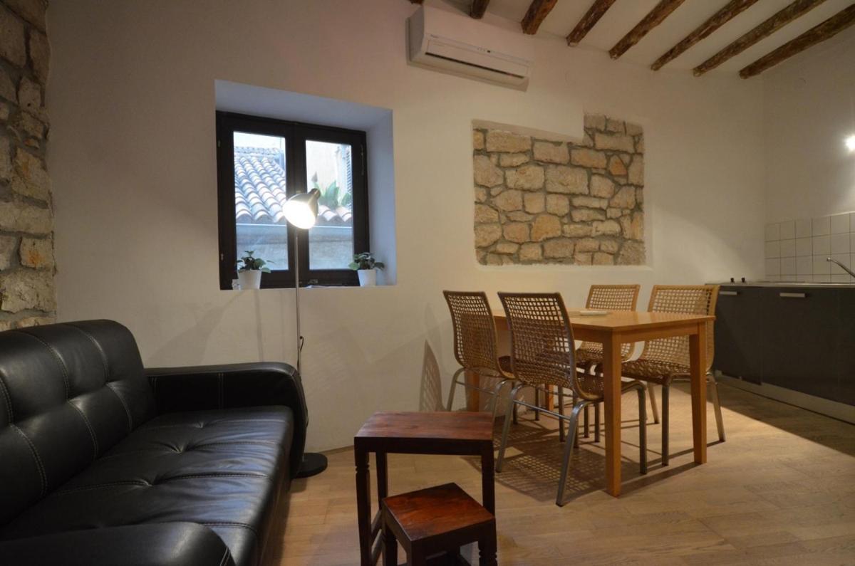 Apartment Il Cortile with garden and parking view 5