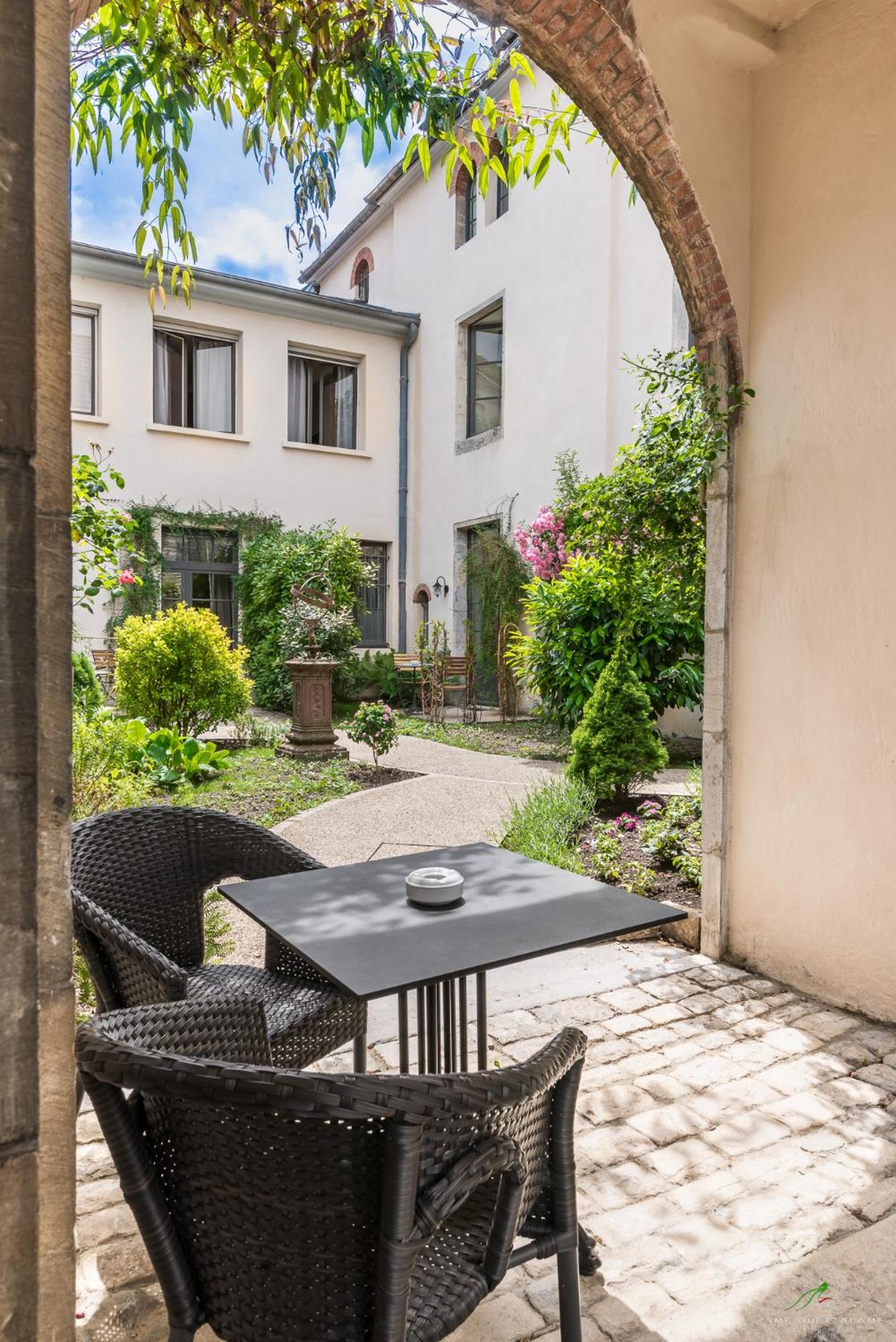 Besancon Vacations - Hotel Restaurant Spa Le Sauvage - Property Image 8