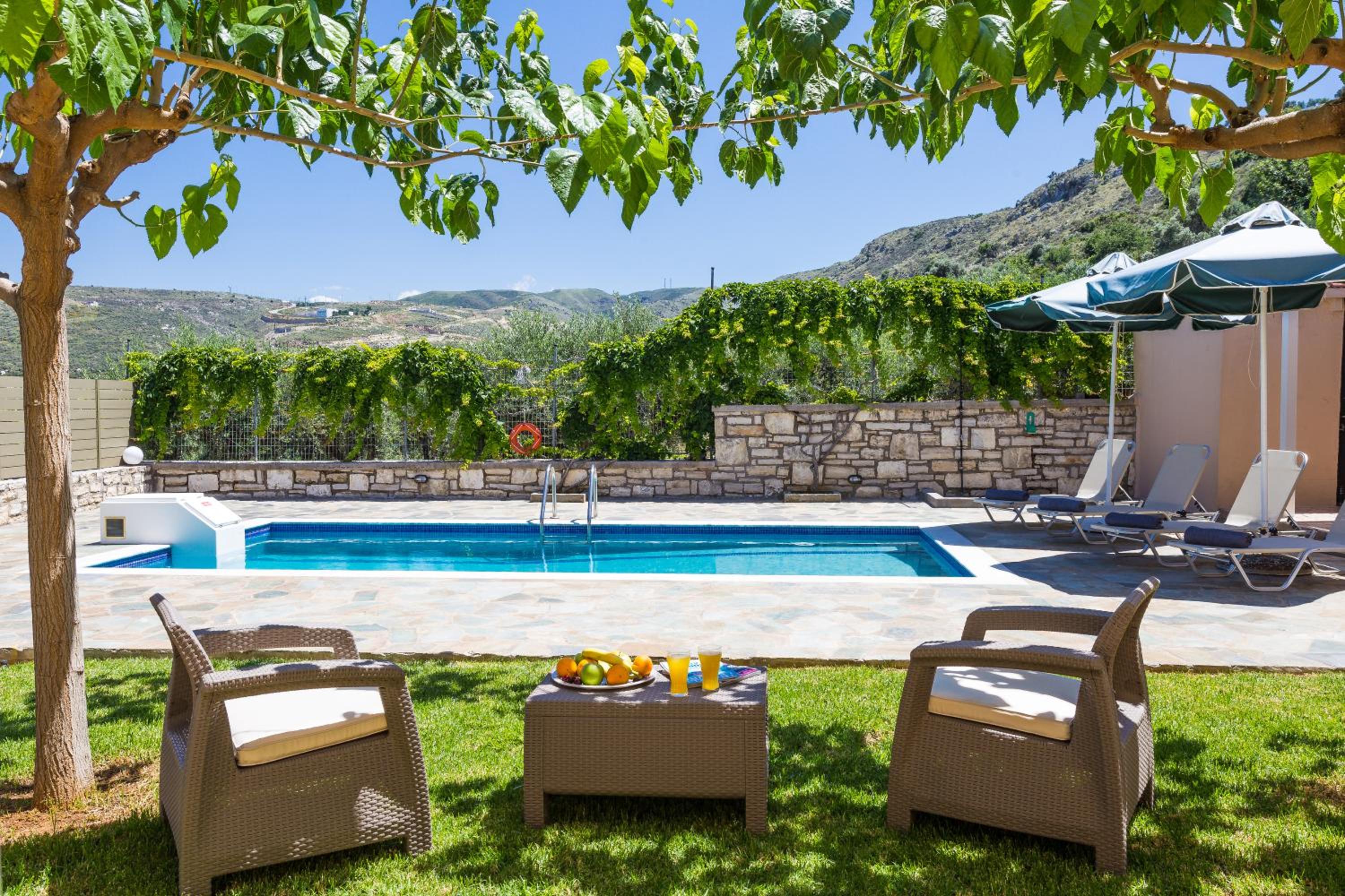 Agios Antonios Villas view 3
