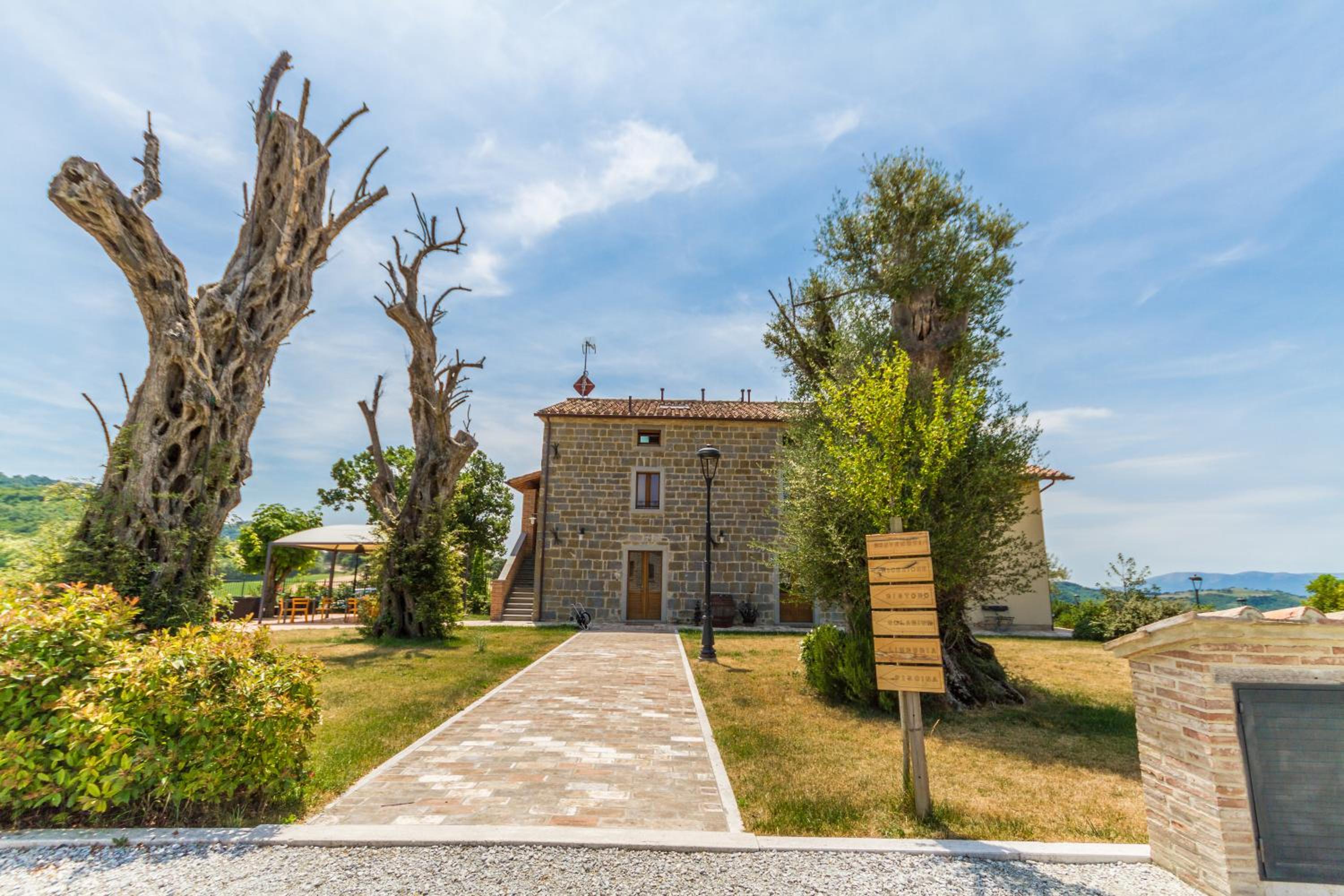 Tenuta Borgo Santa Cecilia