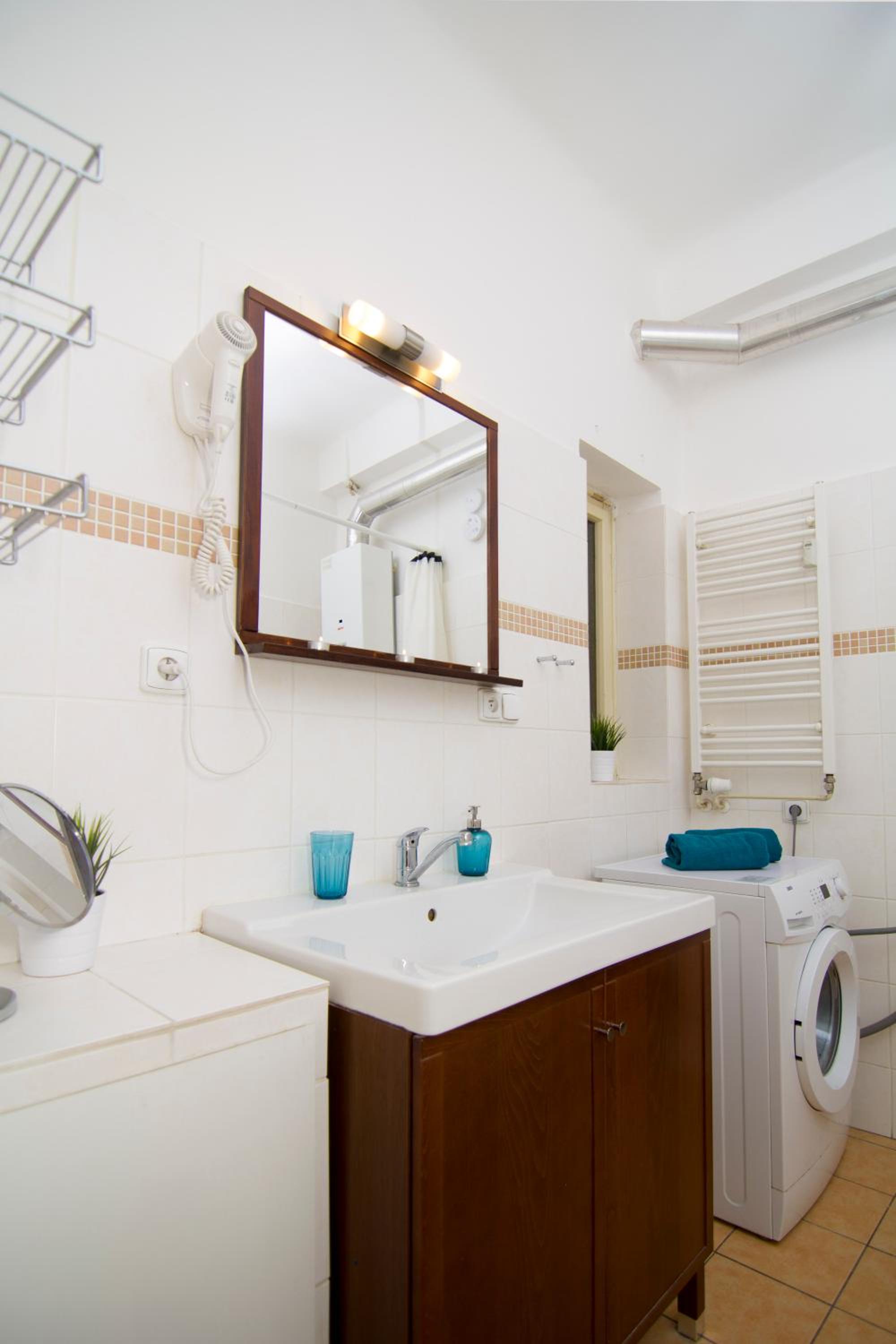 Apartments with 2 Bathrooms
