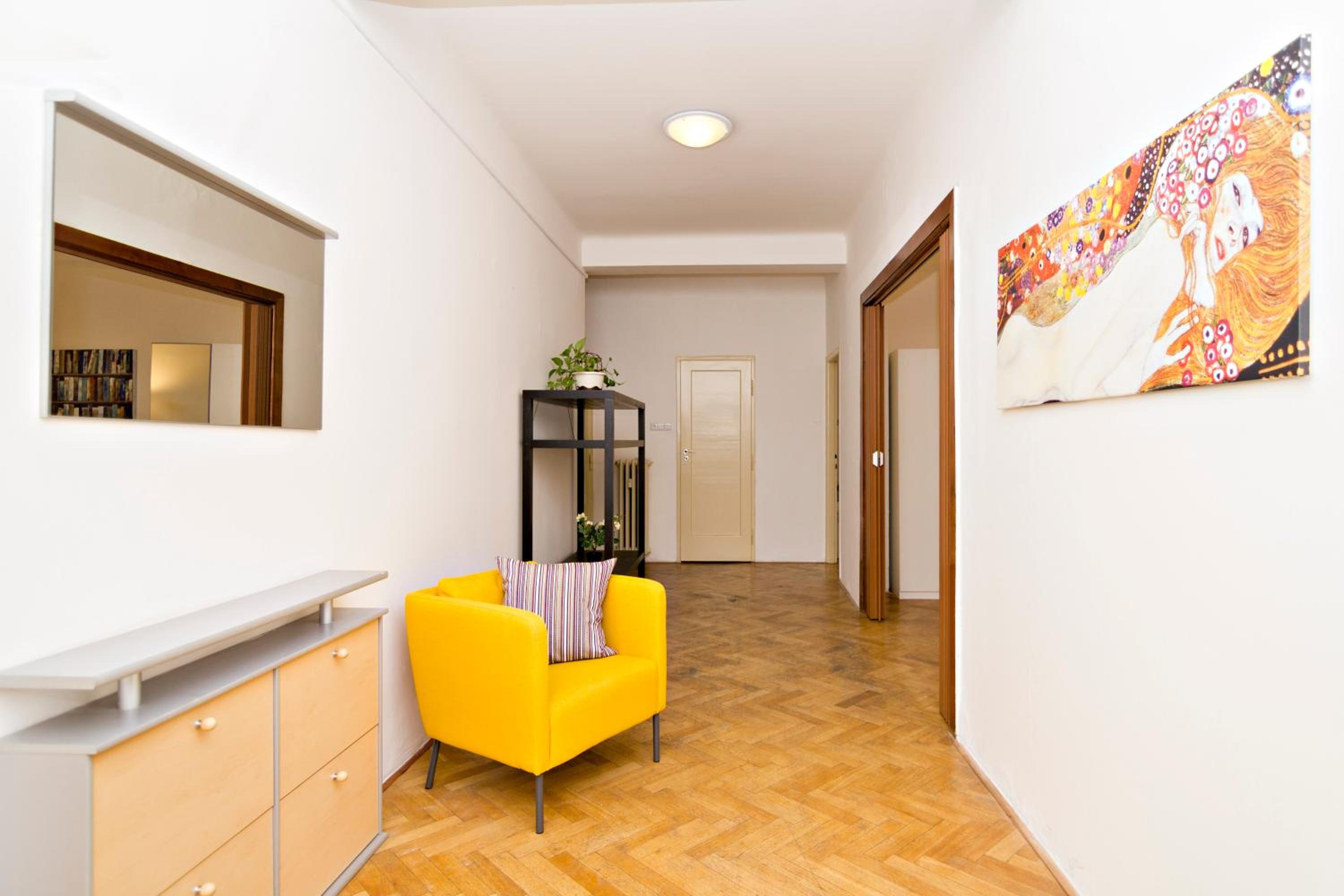 Apartments with 2 Bathrooms