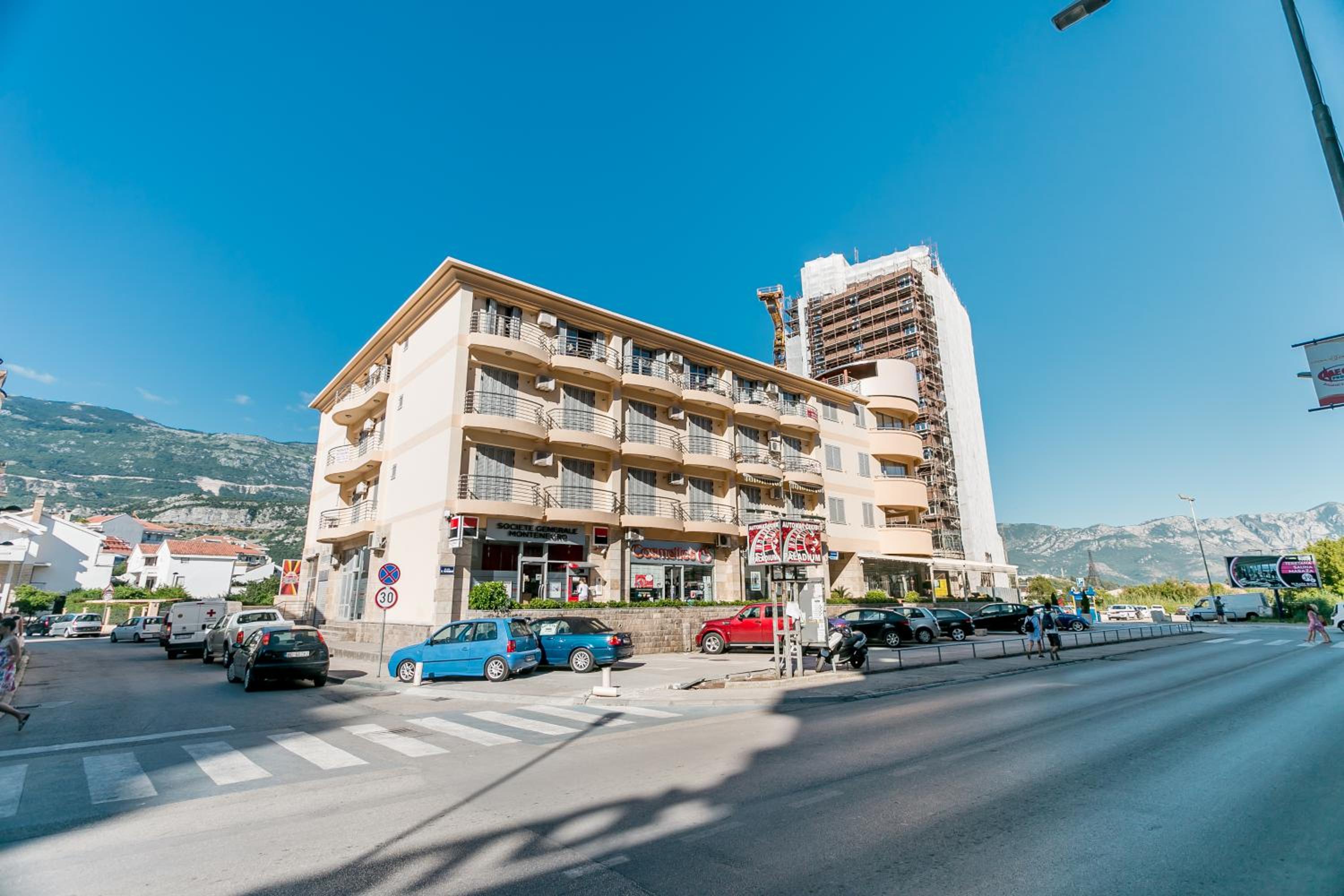 Hotel Apartment Grande - Image 1