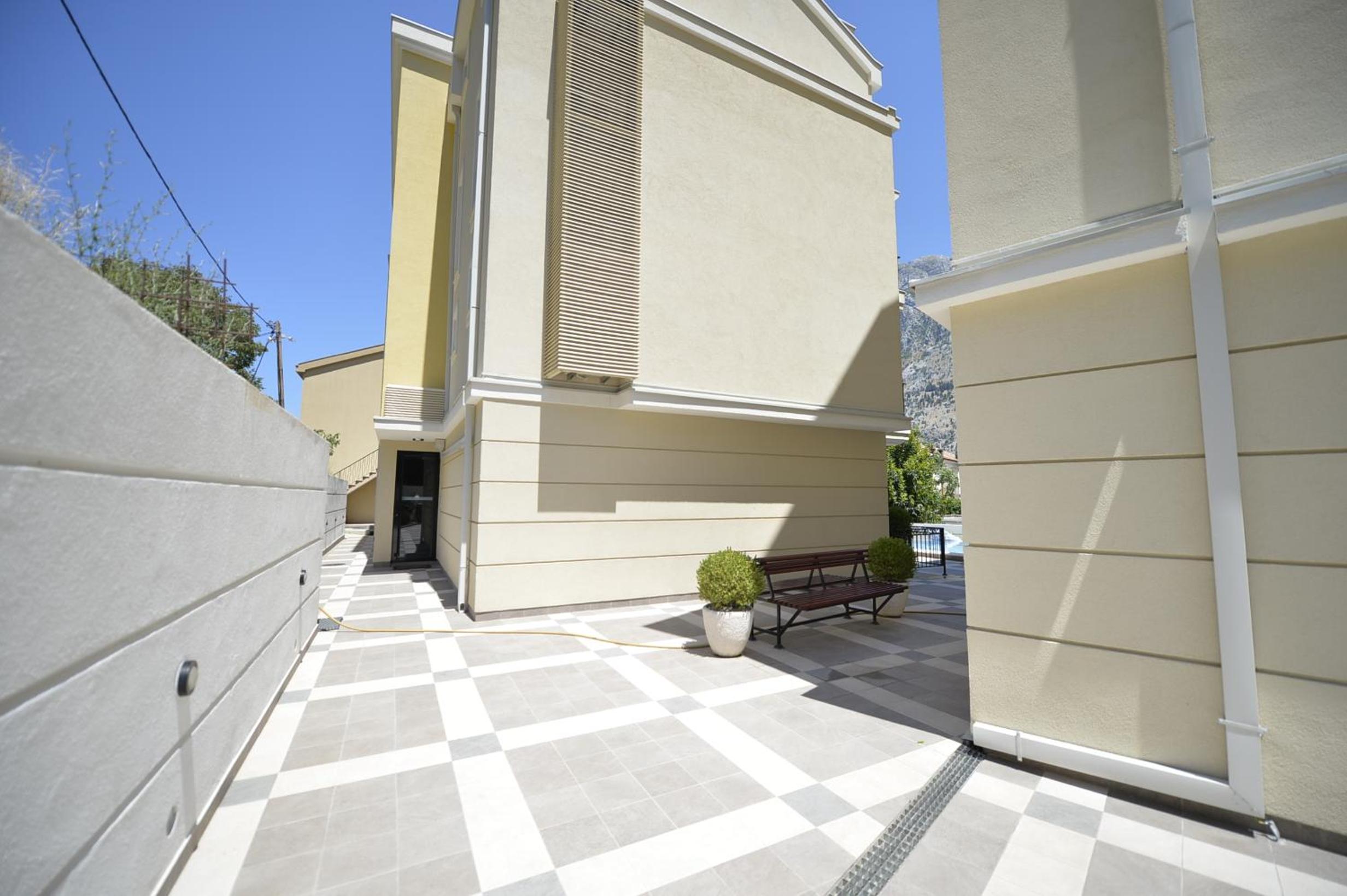 Photo 25