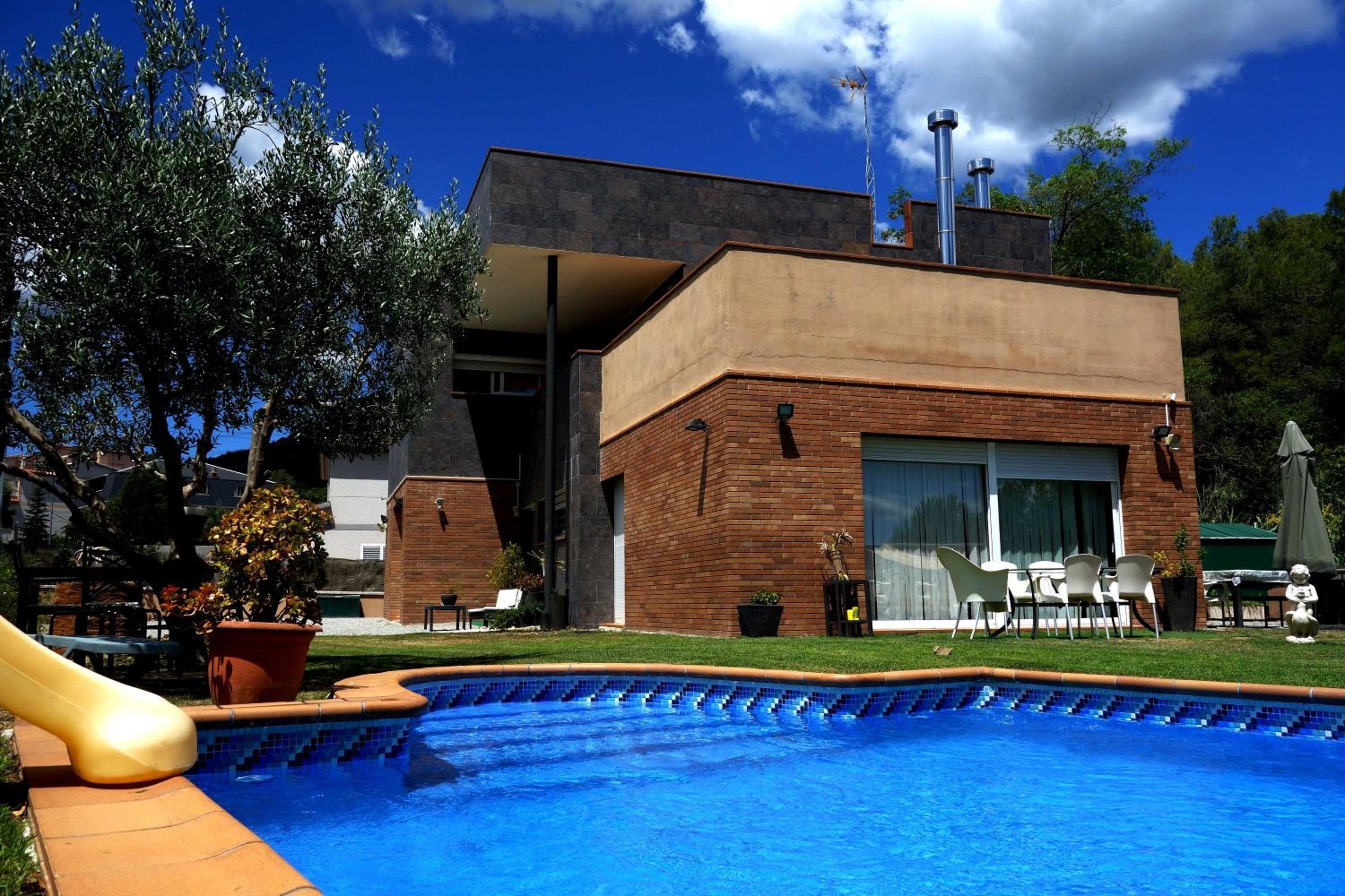 Can Vinyals Holiday Home view 3