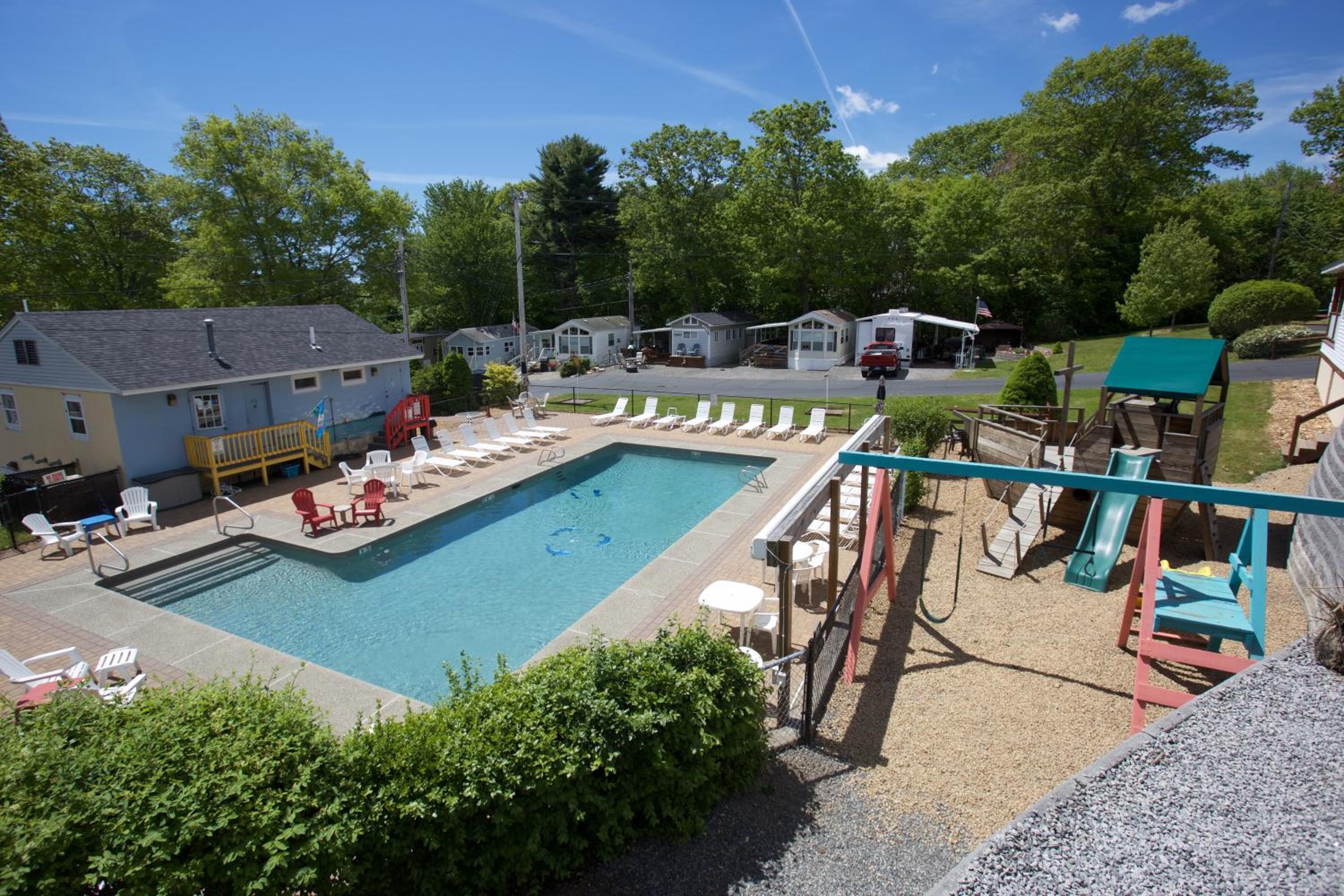 Drake's Island Resort Cottages - Property Image 6