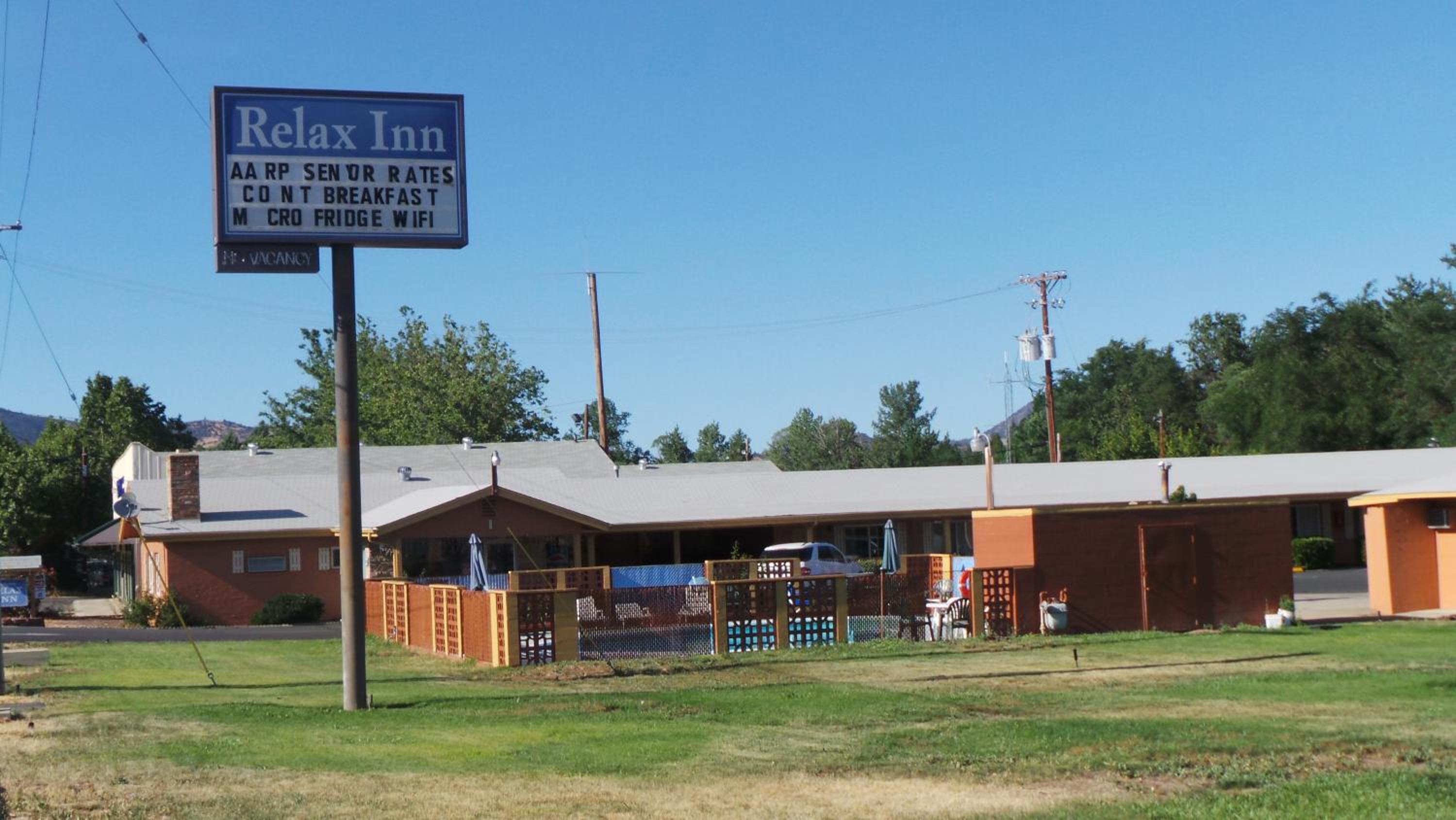 Yreka Vacations - Relax Inn Yreka - Property Image 10