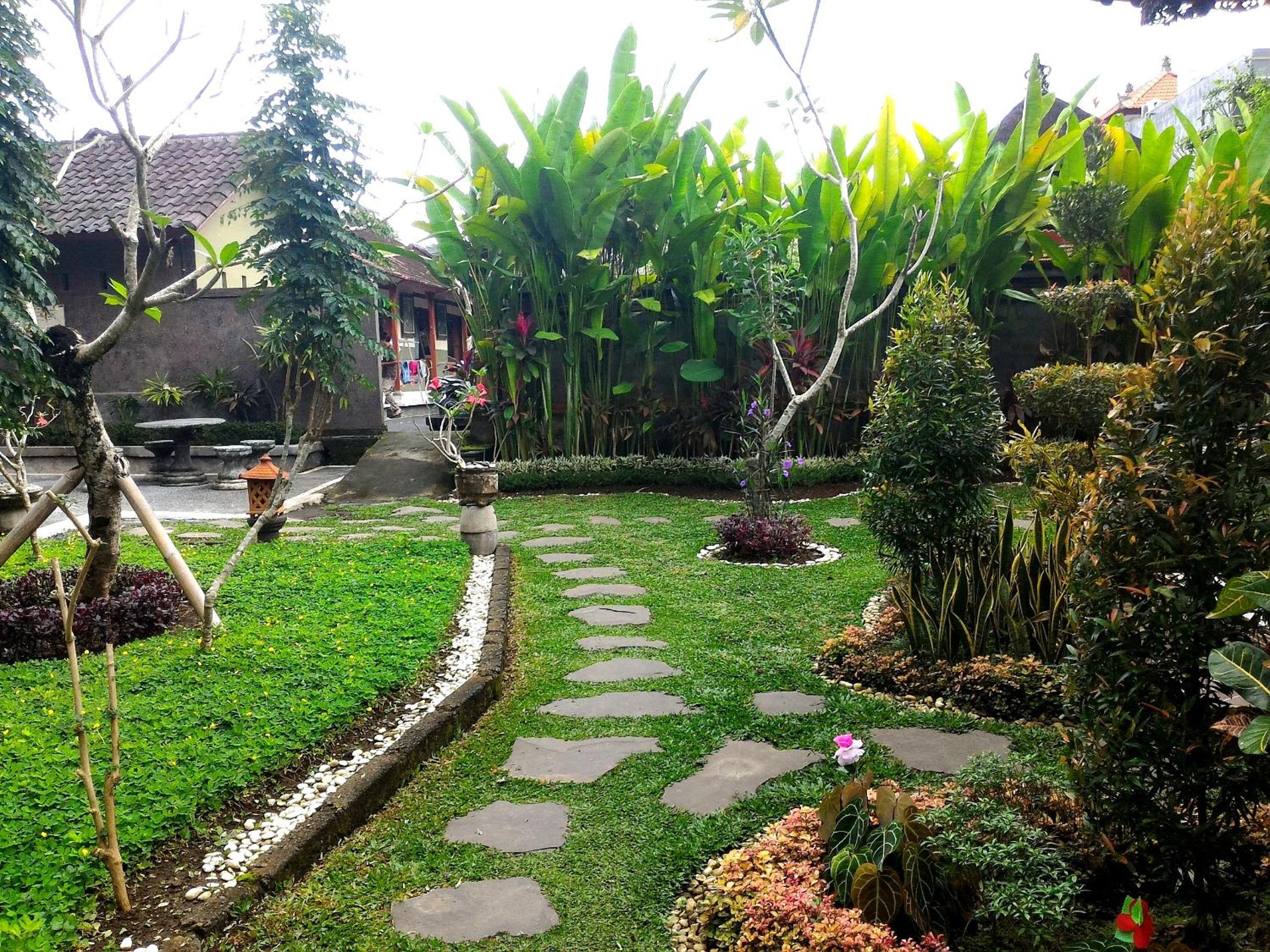 Astawa House