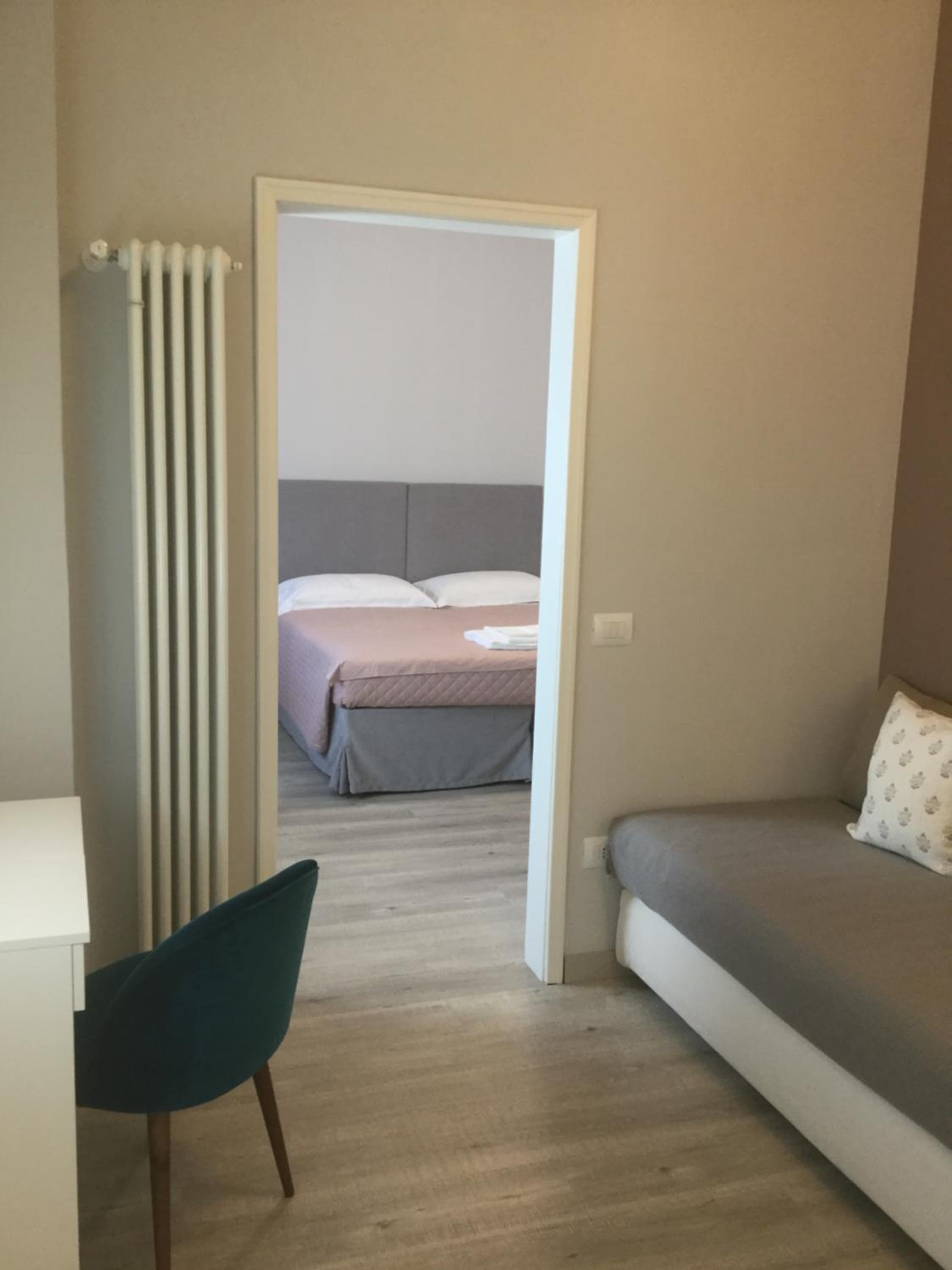 Dimora 16 Rooms & Garden