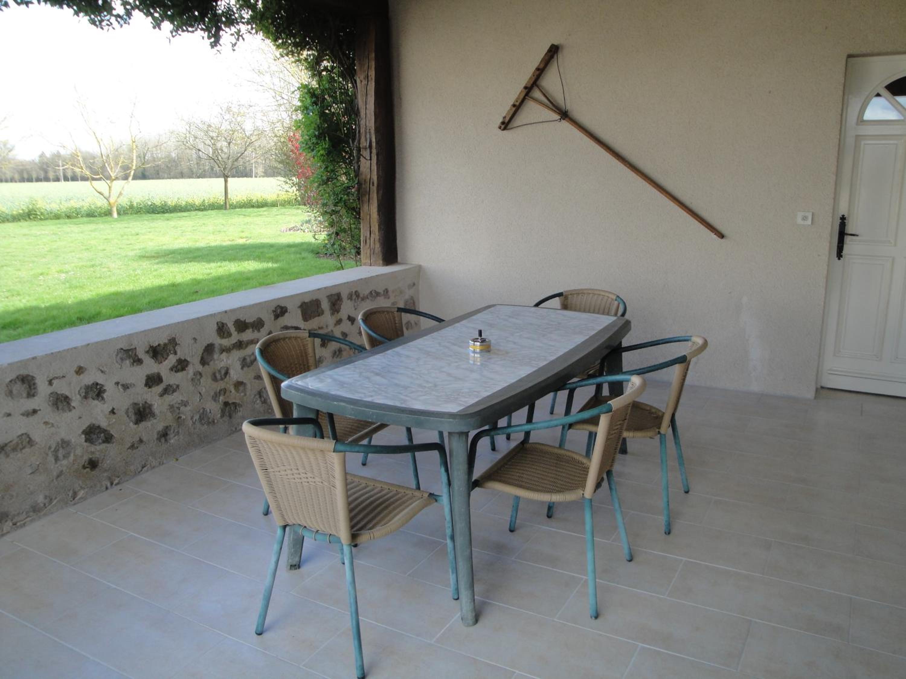 Photo 10