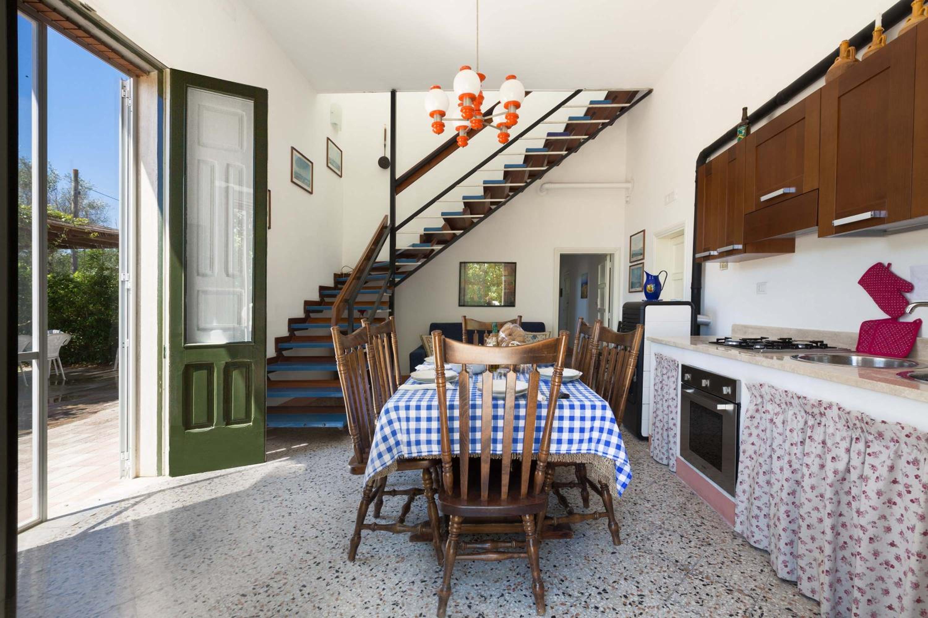 Villa dei Primi by BarbarHouse
