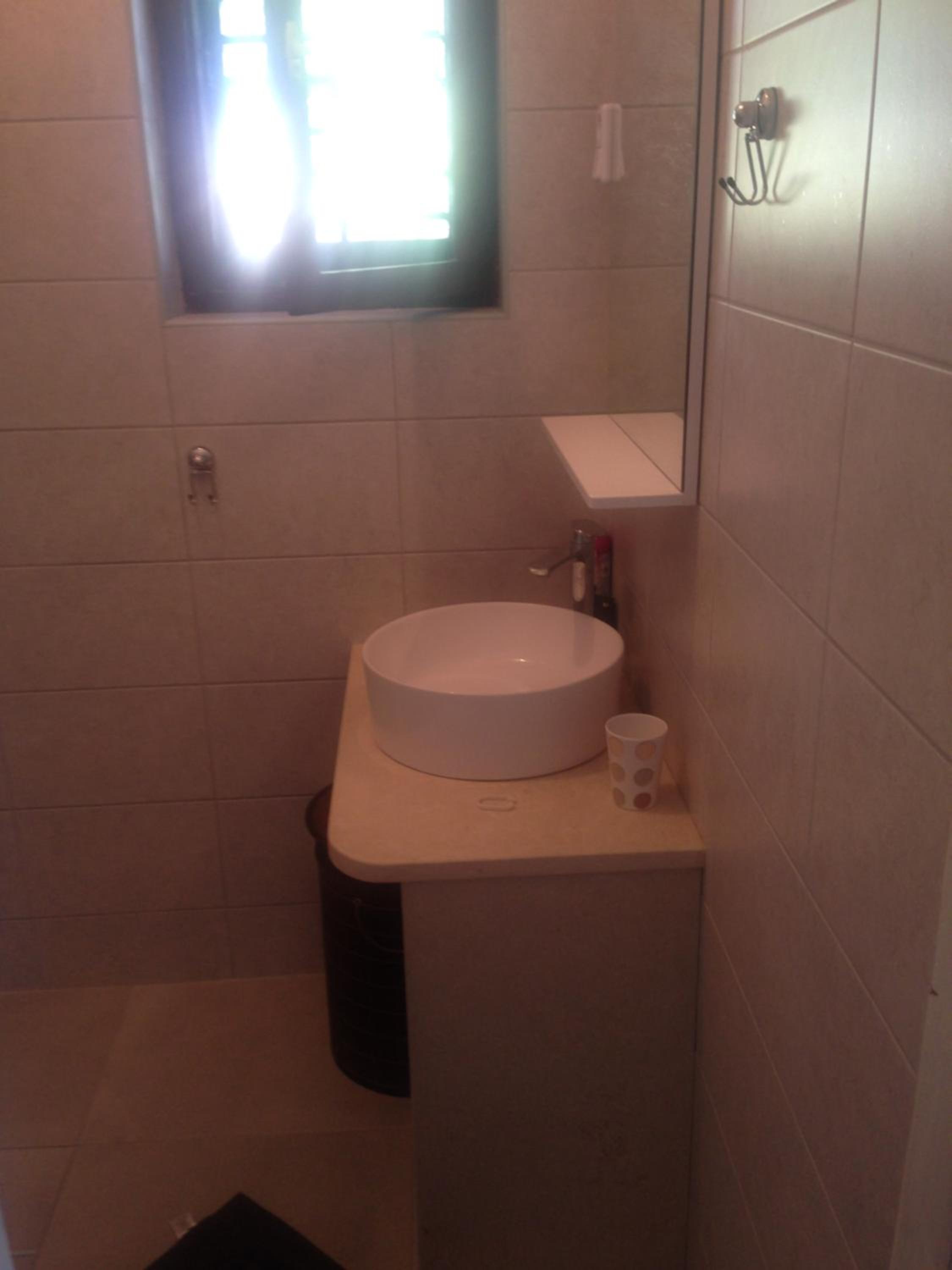 Photo 33