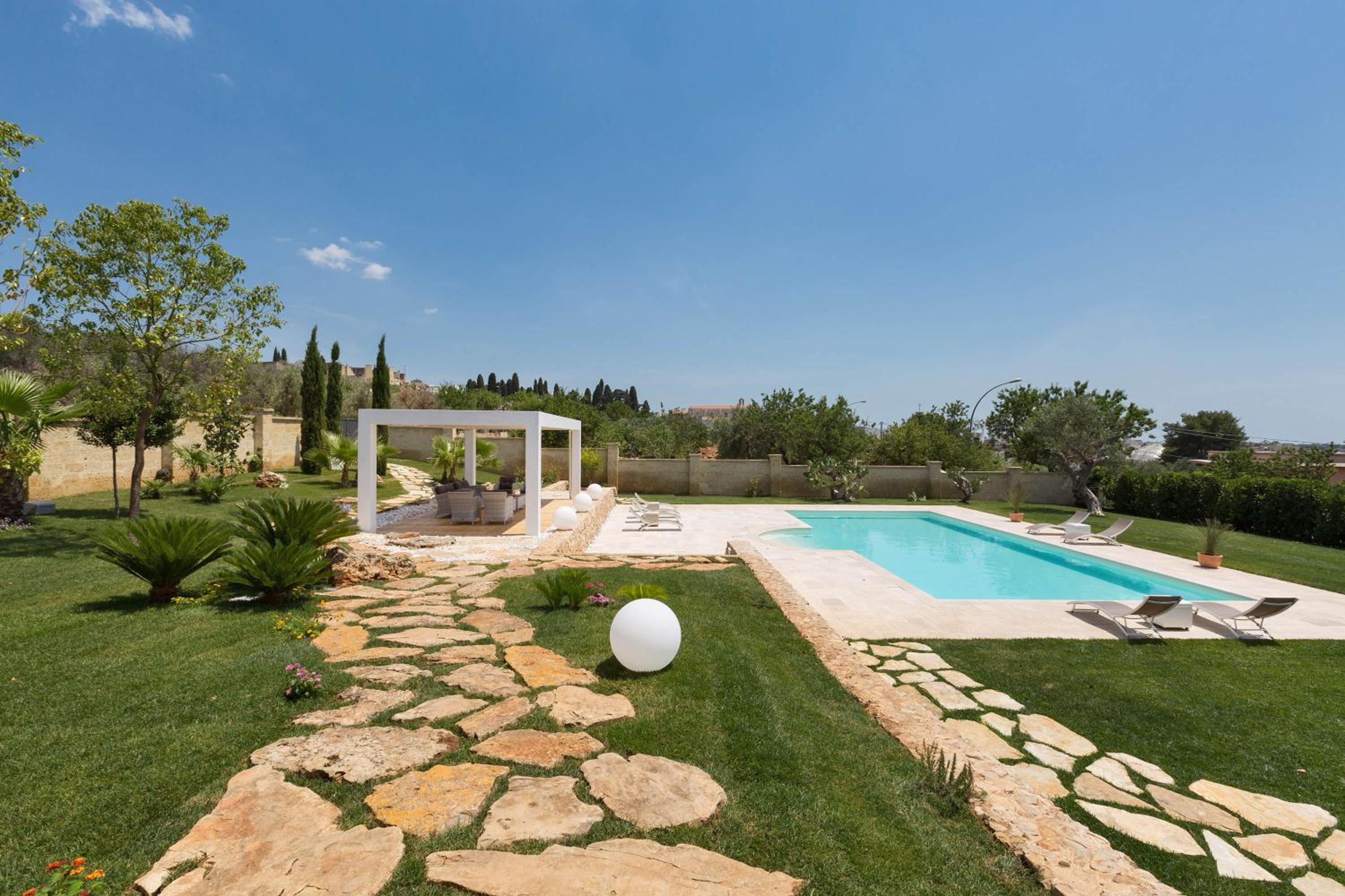 Villa Loran by Perle di Puglia