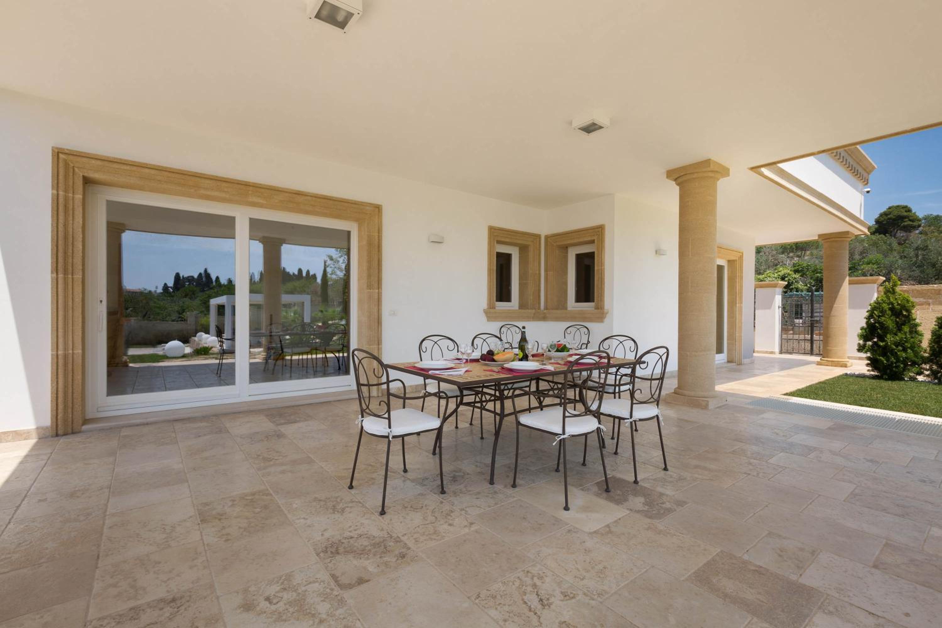 Villa Loran by Perle di Puglia