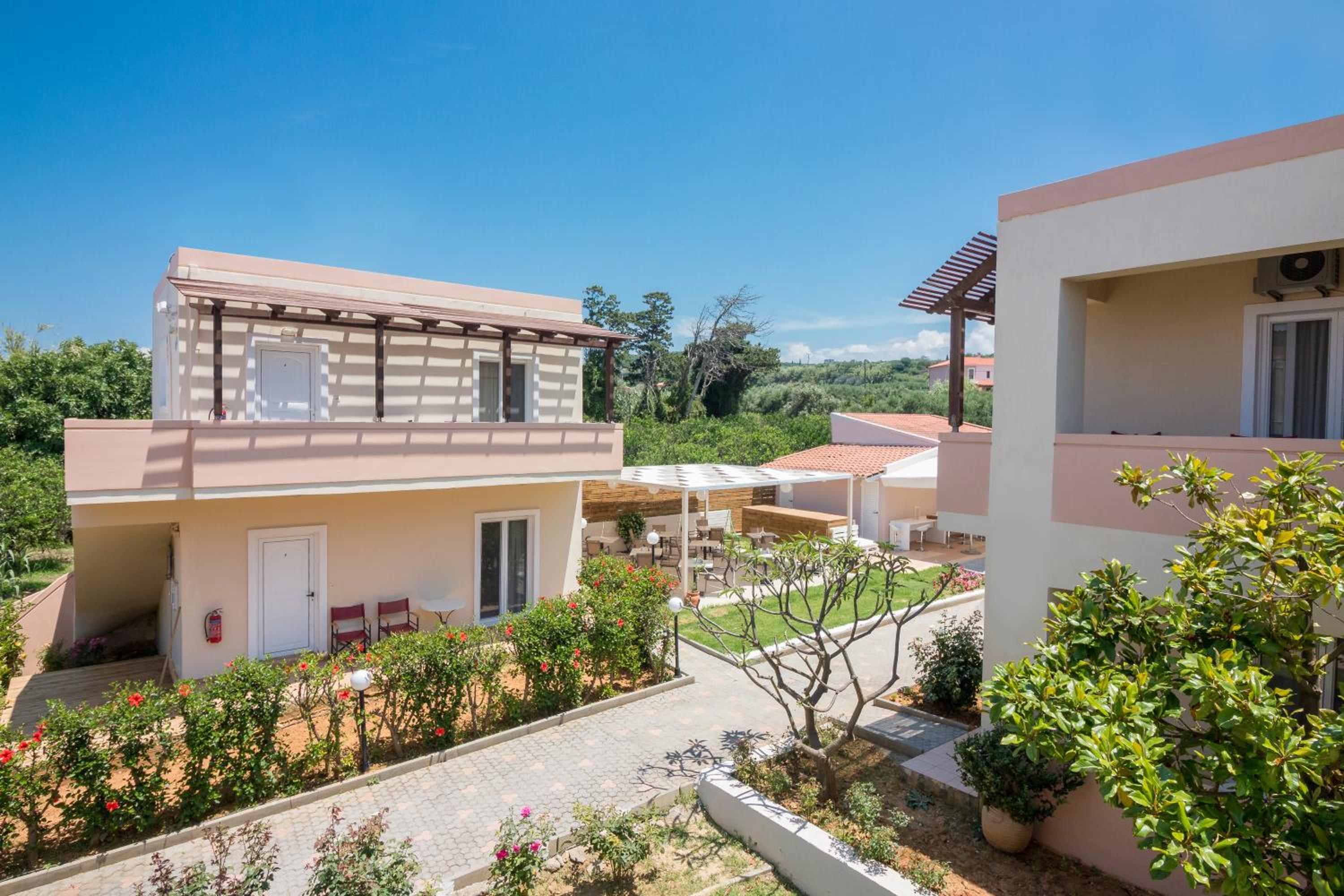 Hotel Evdokia Αpartments & Dimitra Village - Image 1