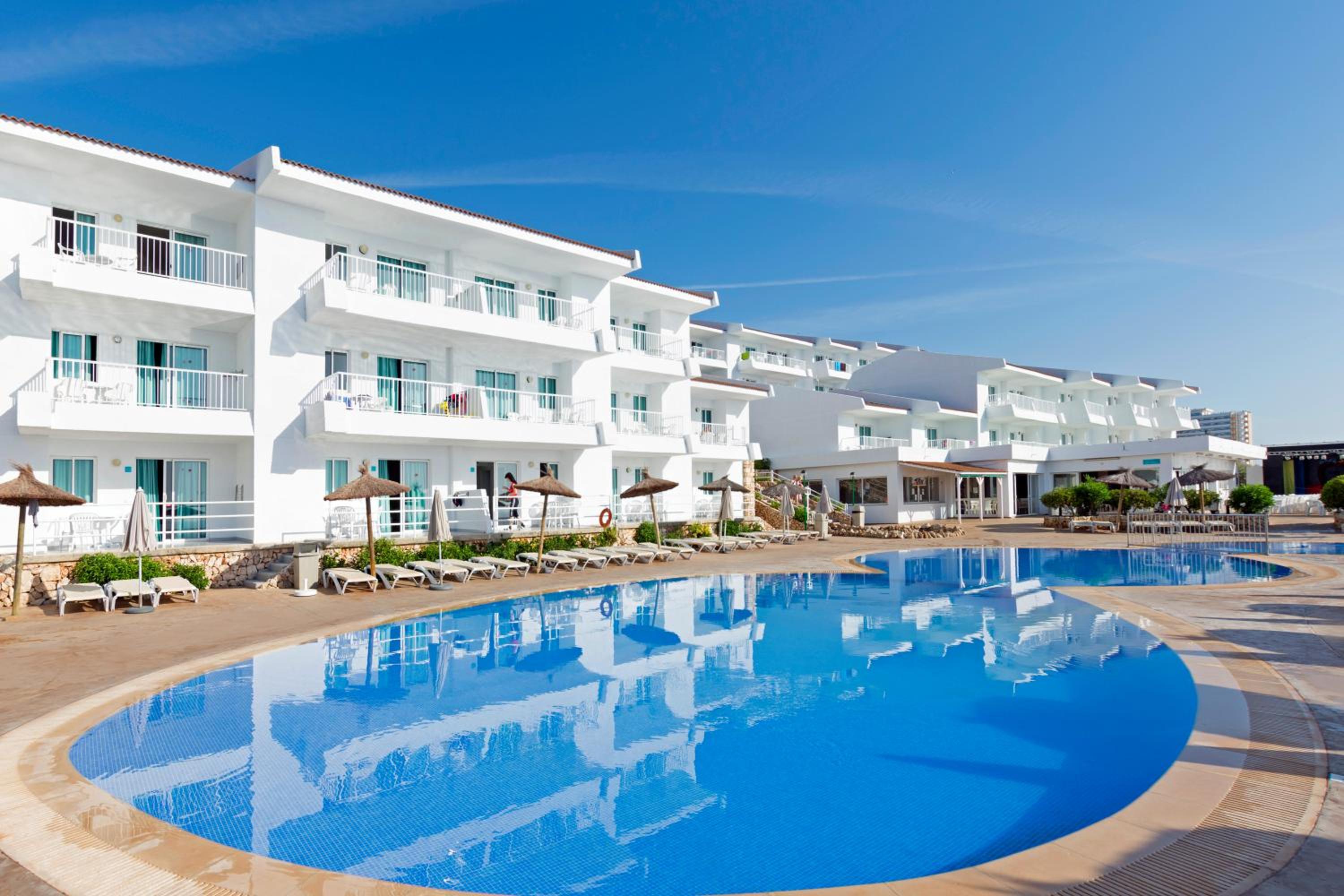 Hotel HSM Calas Park - Image 1
