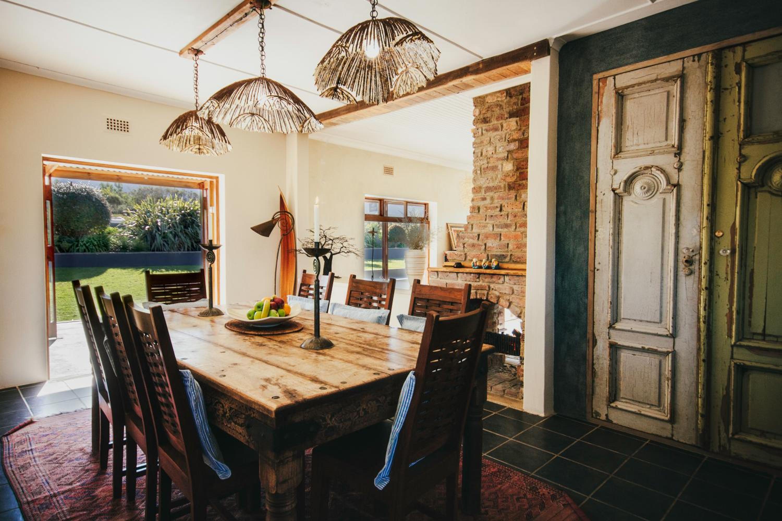A Hilltop Country Retreat