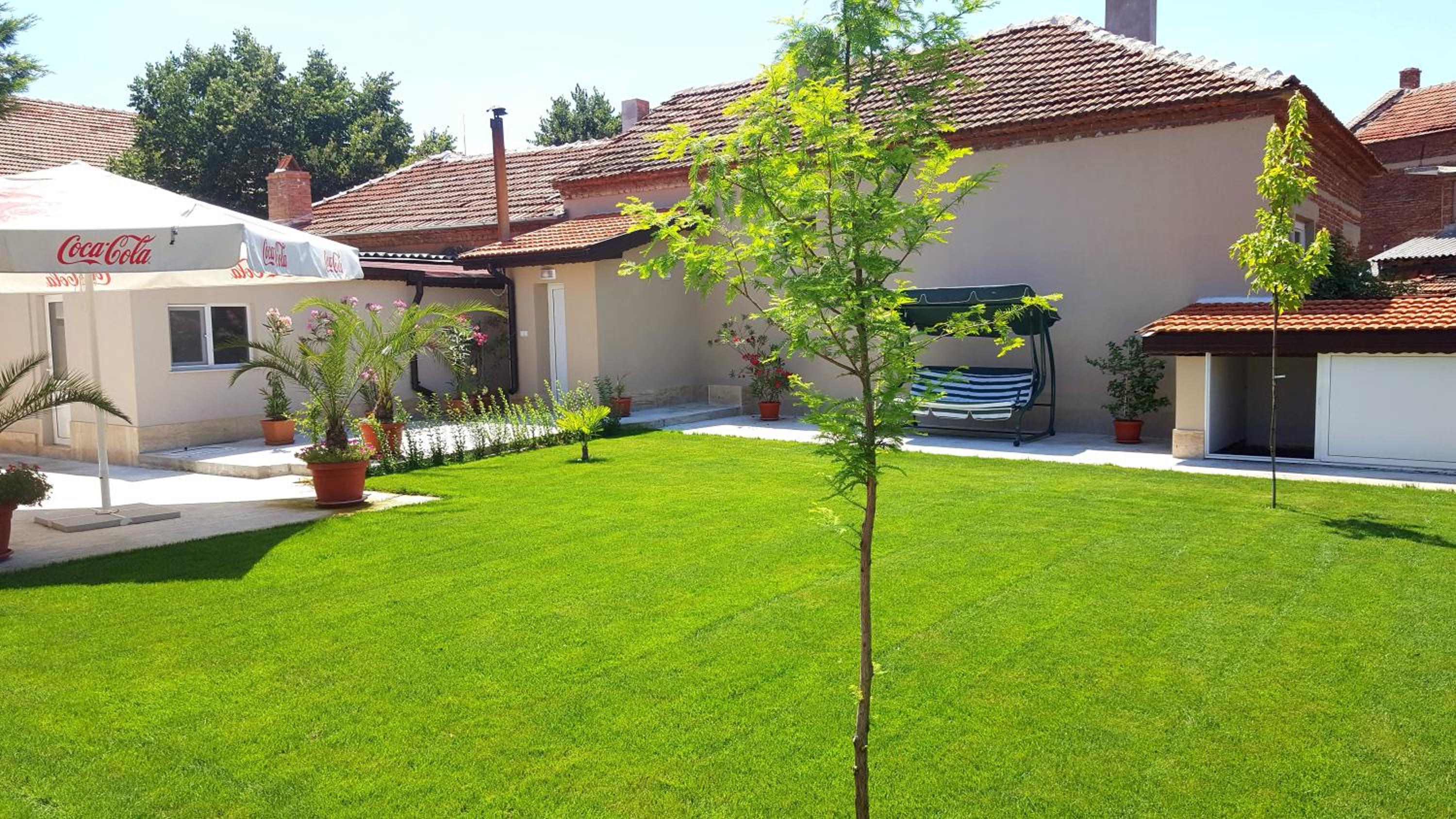Villa Ros Guest House