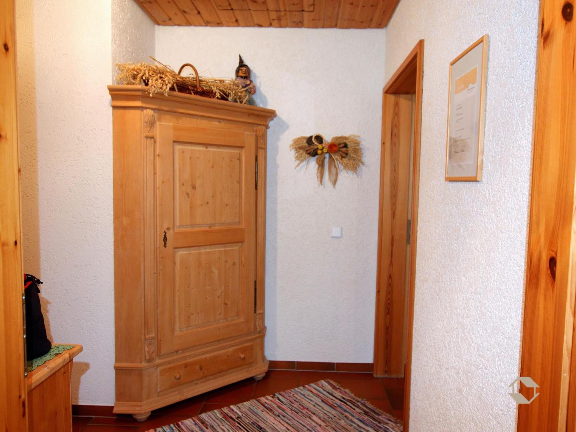 Photo 51