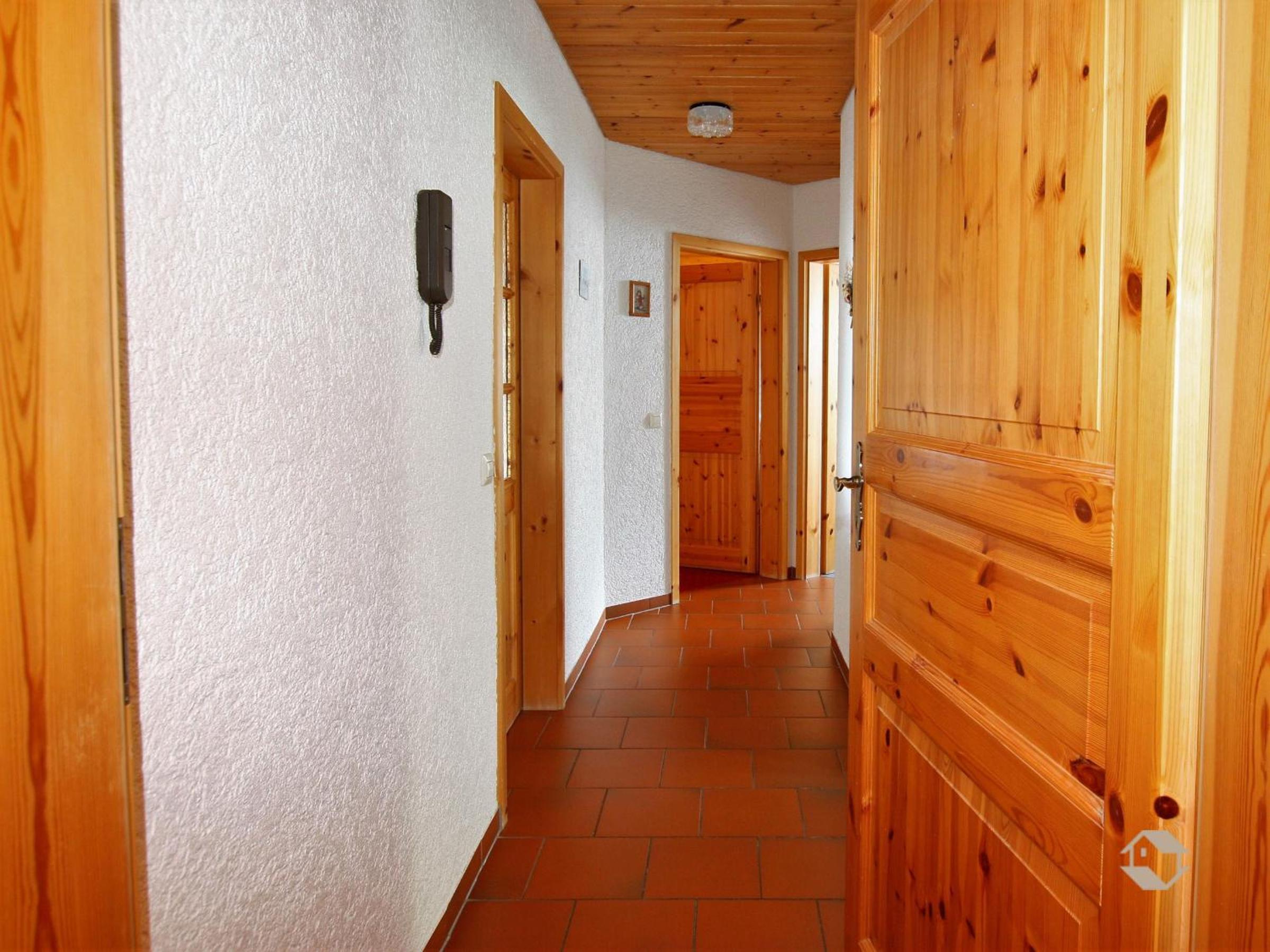 Photo 37