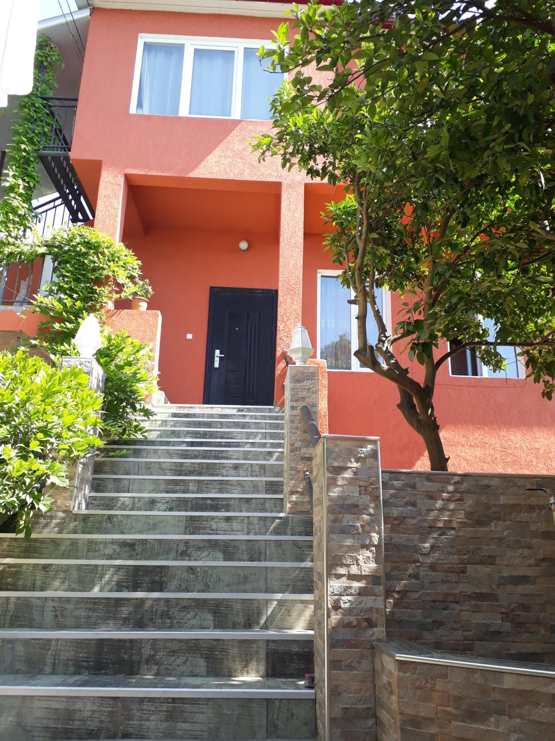Konstantin House