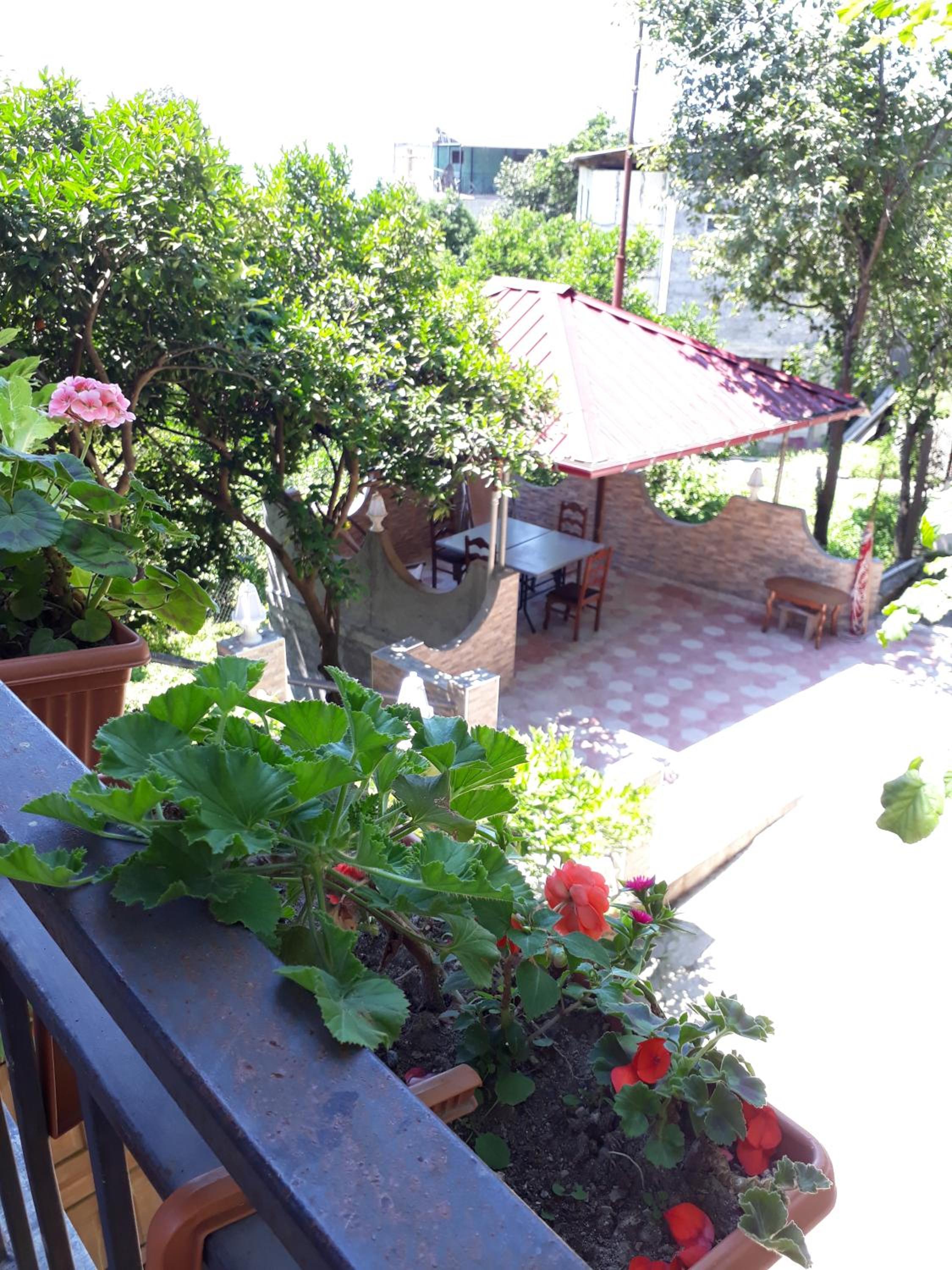 Konstantin House