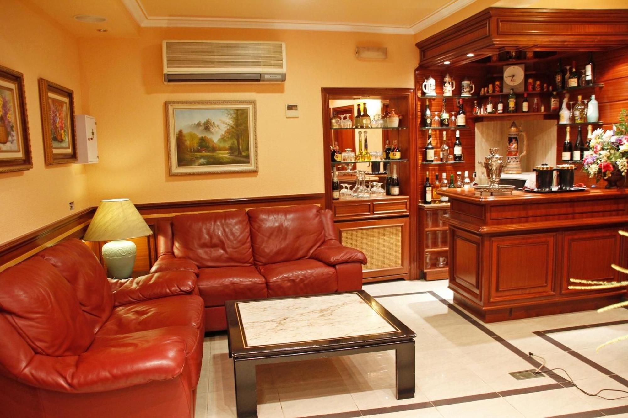 Hostal Victoria III view 4