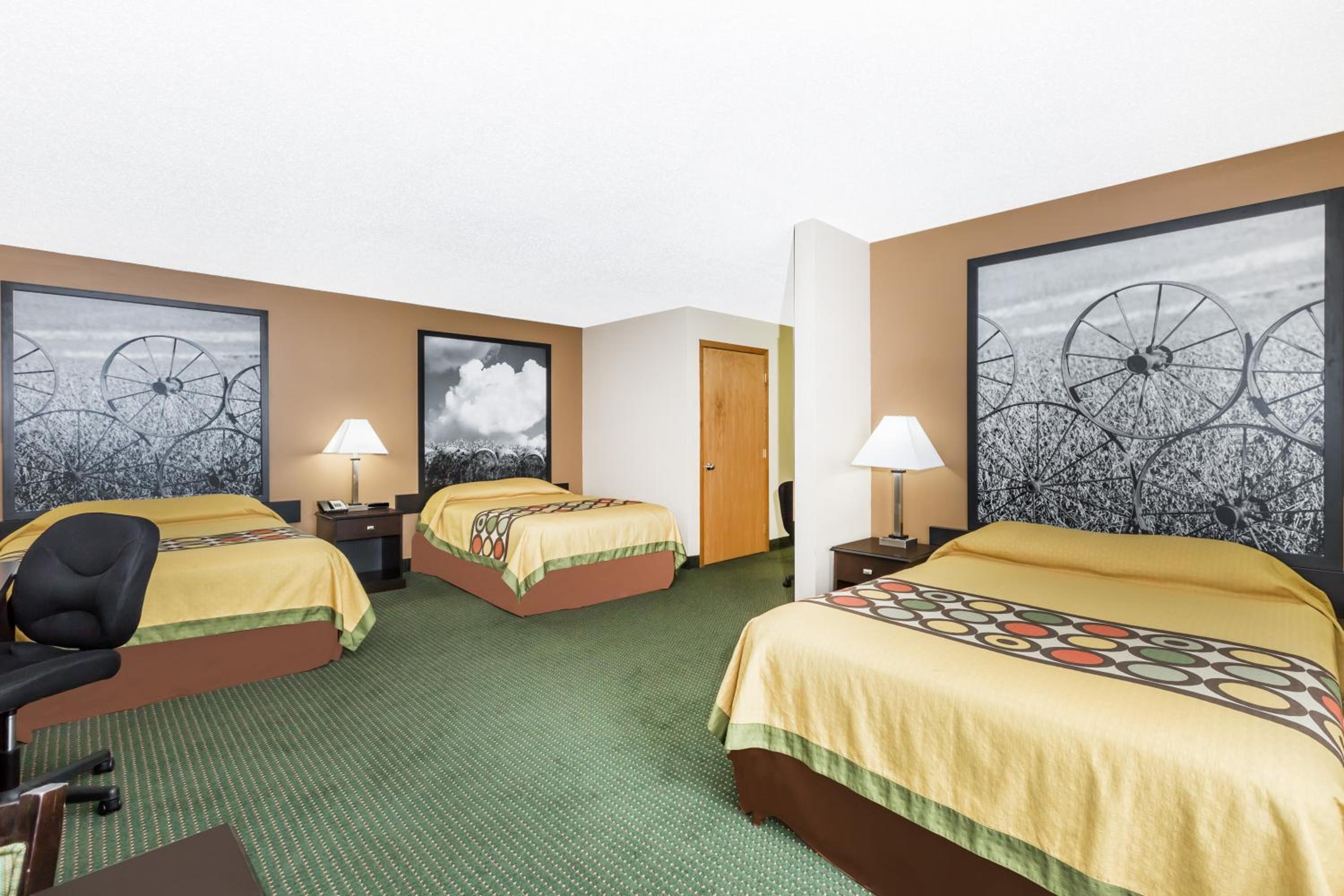 Super 8 by Wyndham Jefferson - Property Image 15