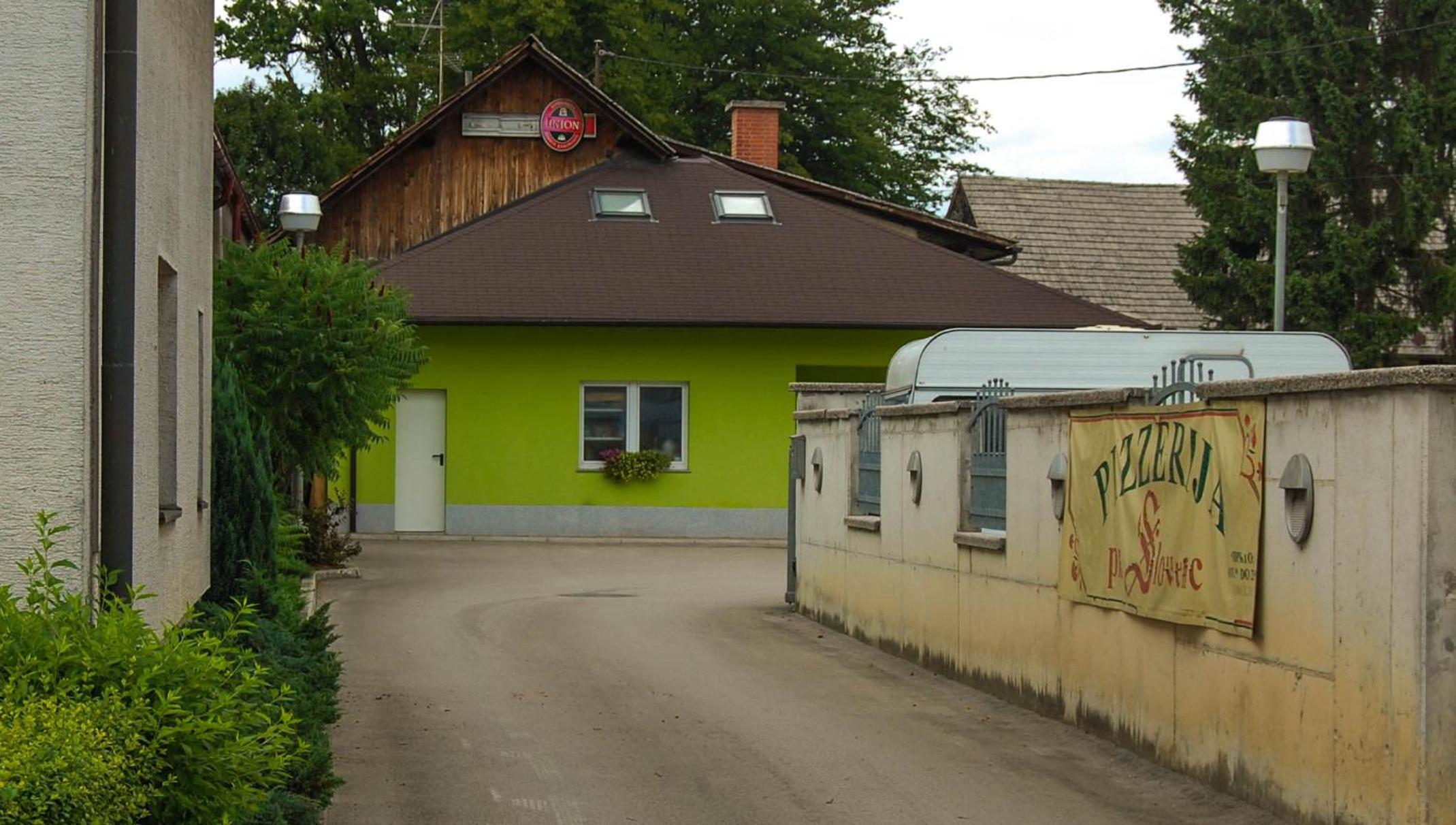 Photo 46