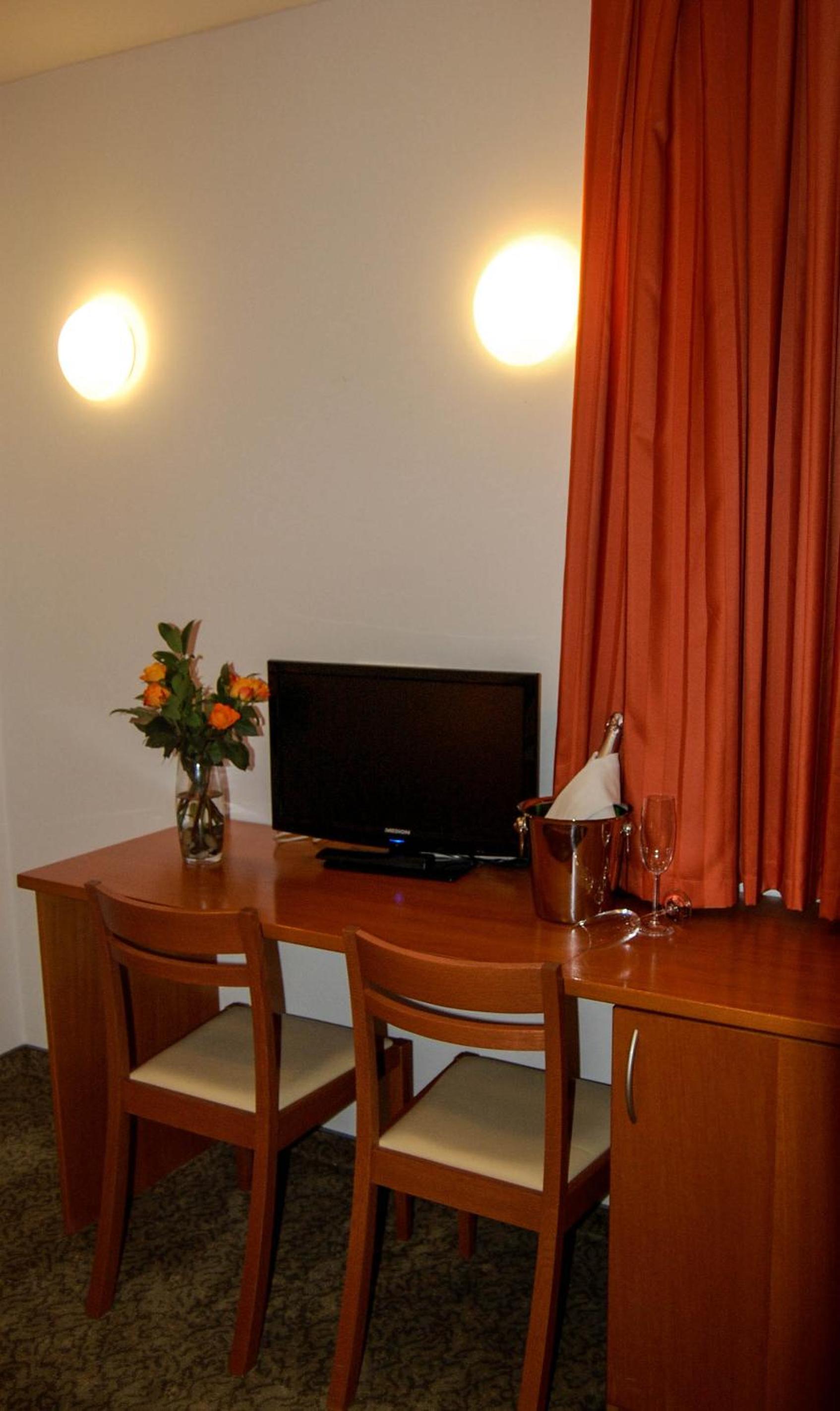 Photo 44