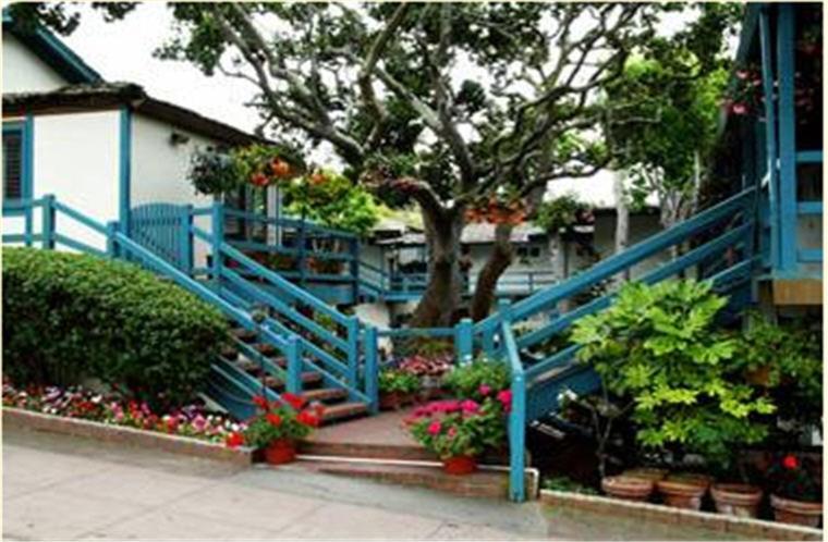 Monterey Vacations - Normandy Inn - Property Image 4