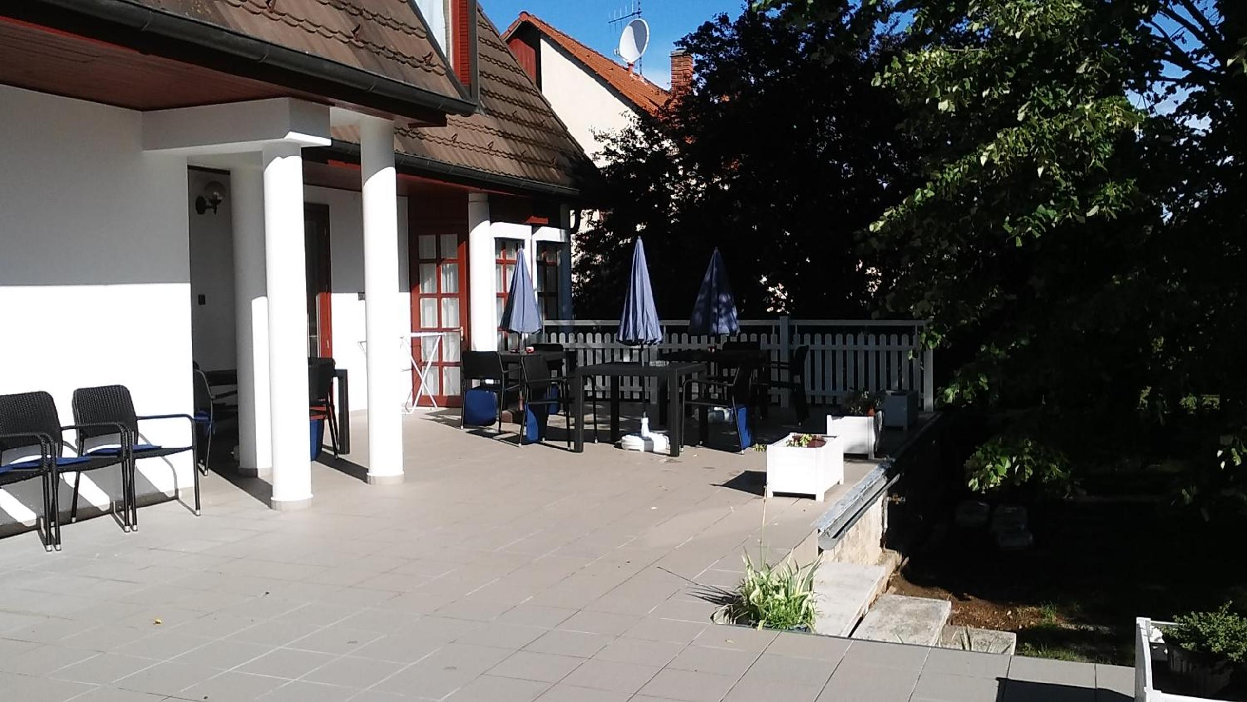 Photo 52