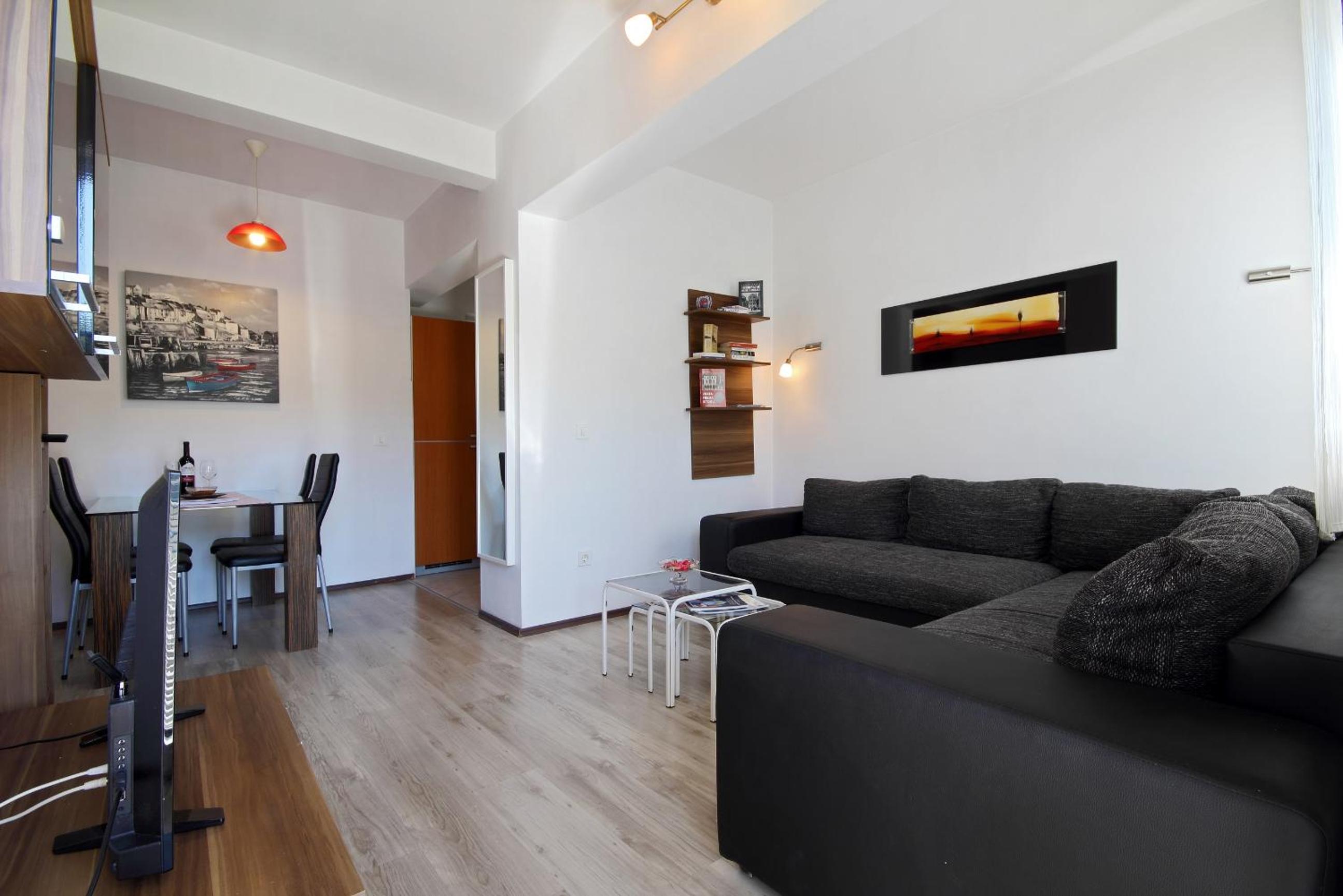 Vukosav Family Apartments and Rooms