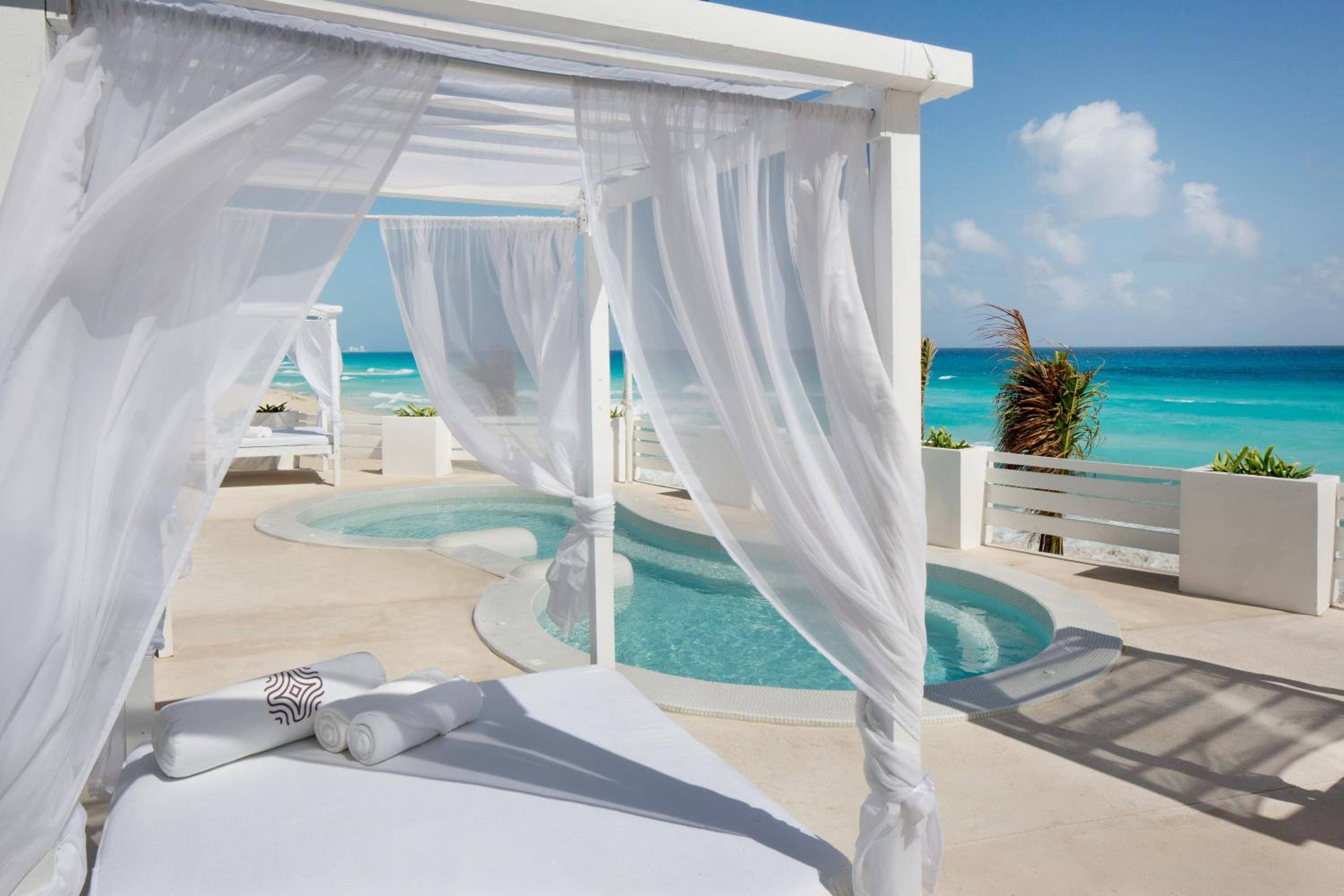 Oleo Cancun Playa All Inclusive Resort