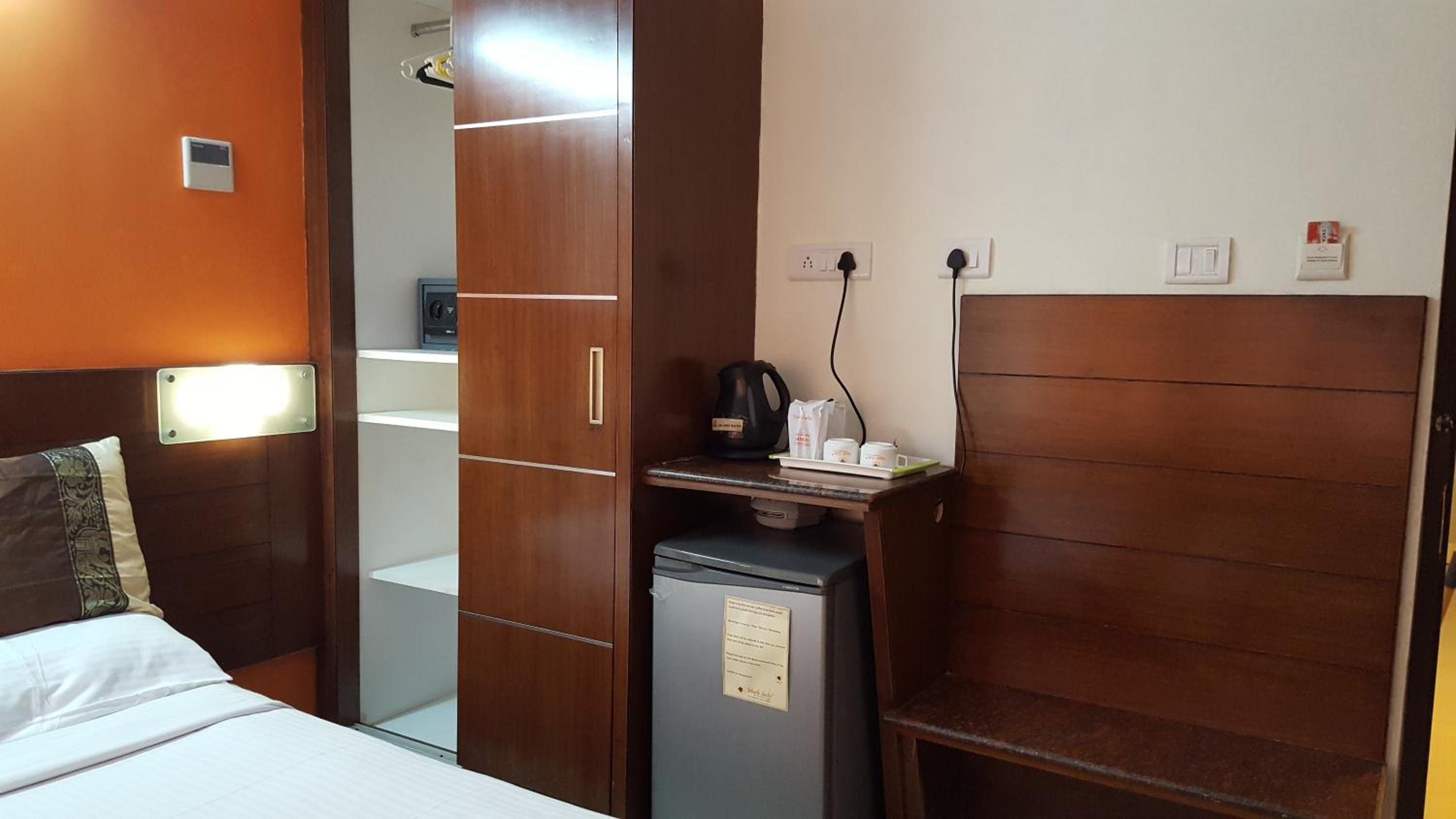 Maple Suites