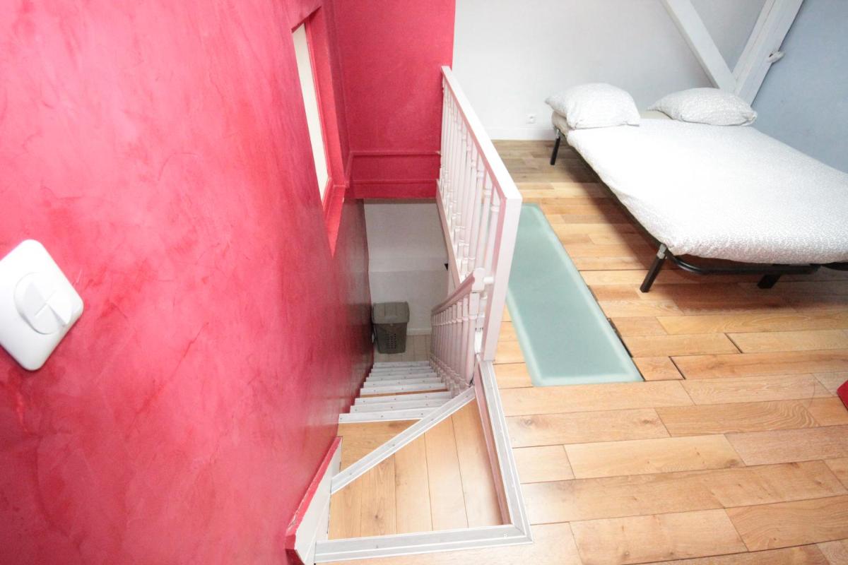 Photo 33