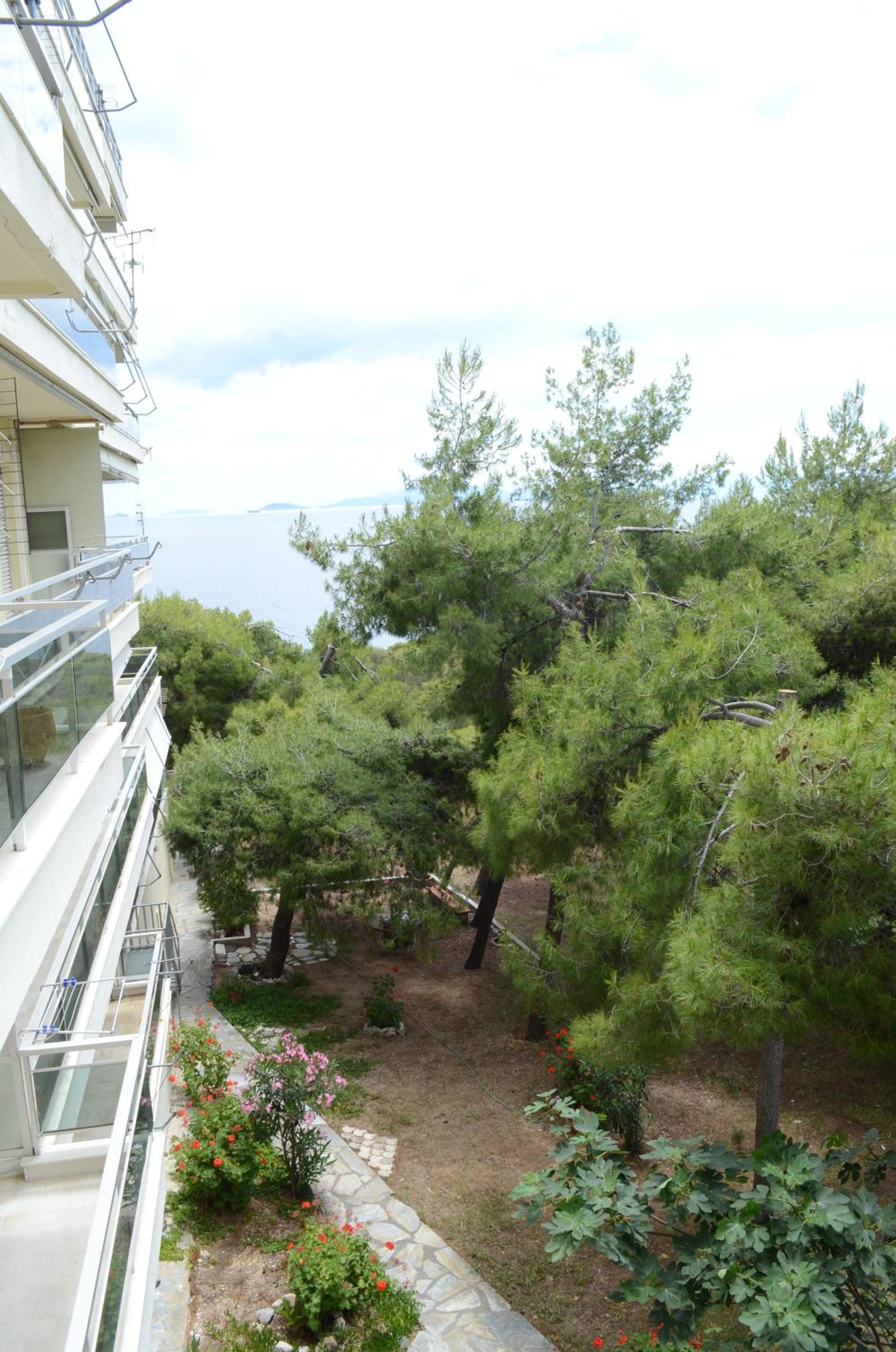 Kineta Apartments