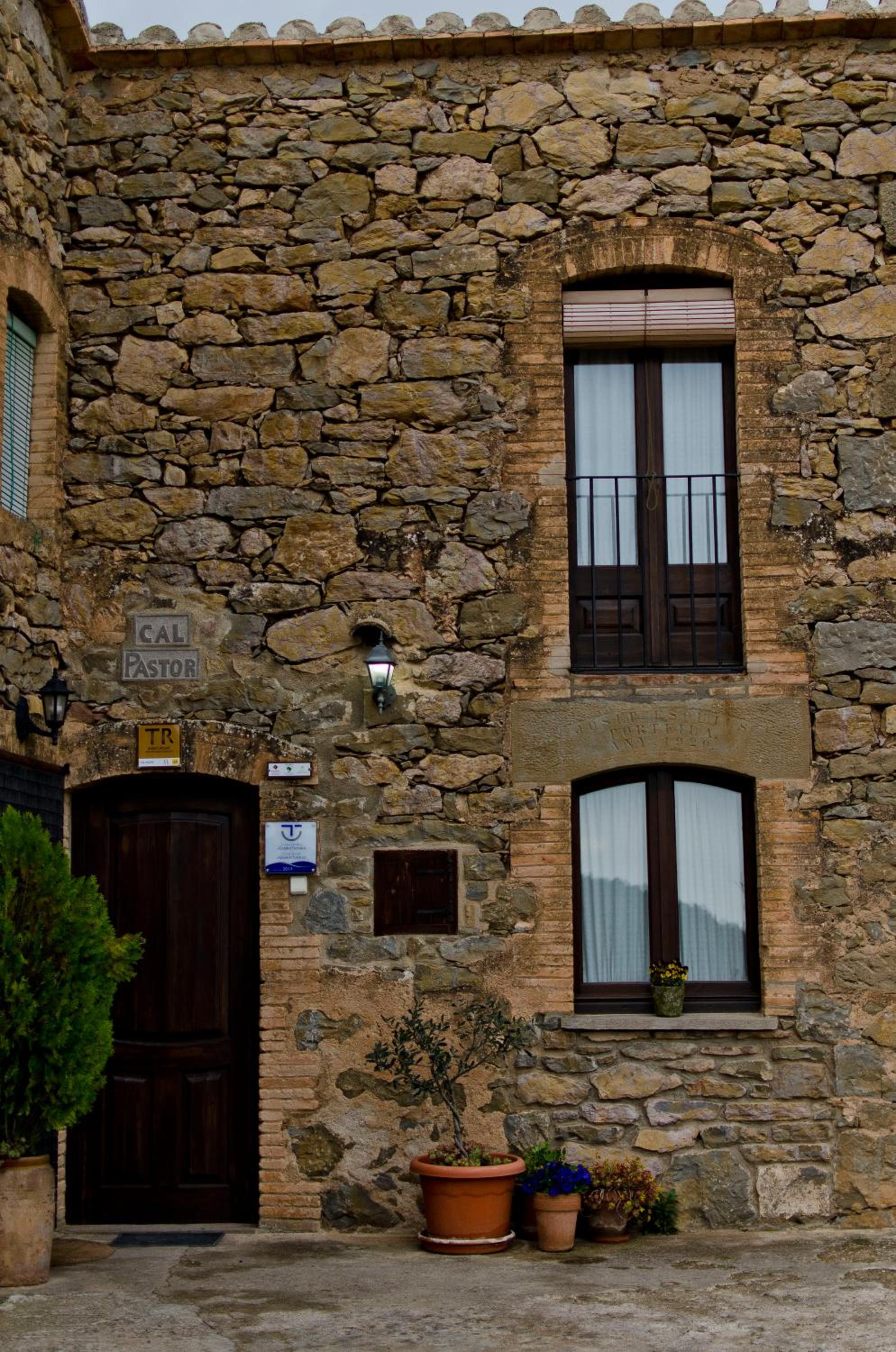 Casa Cal Pastor view 3
